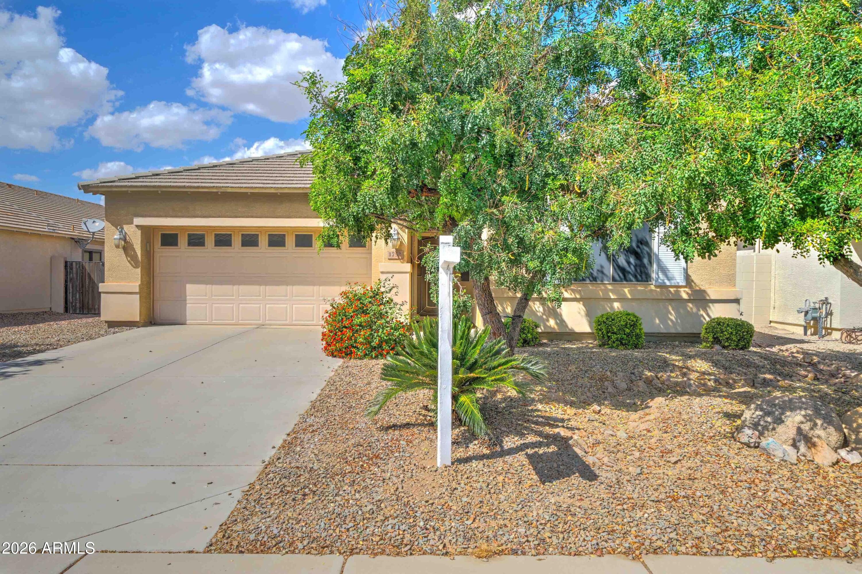 1752 E DEBBIE Drive, San Tan Valley, AZ 85140