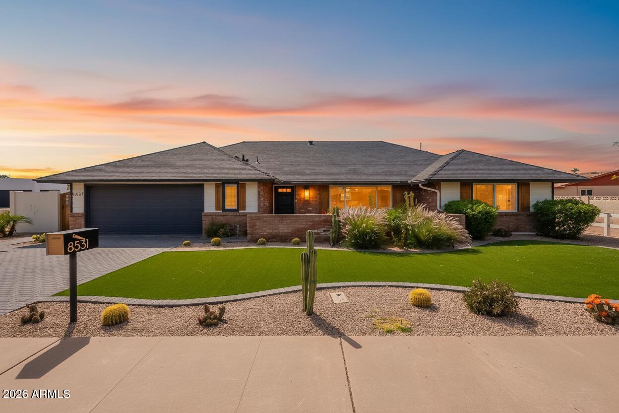 8531 E MONTEREY Way, Scottsdale, AZ 85251