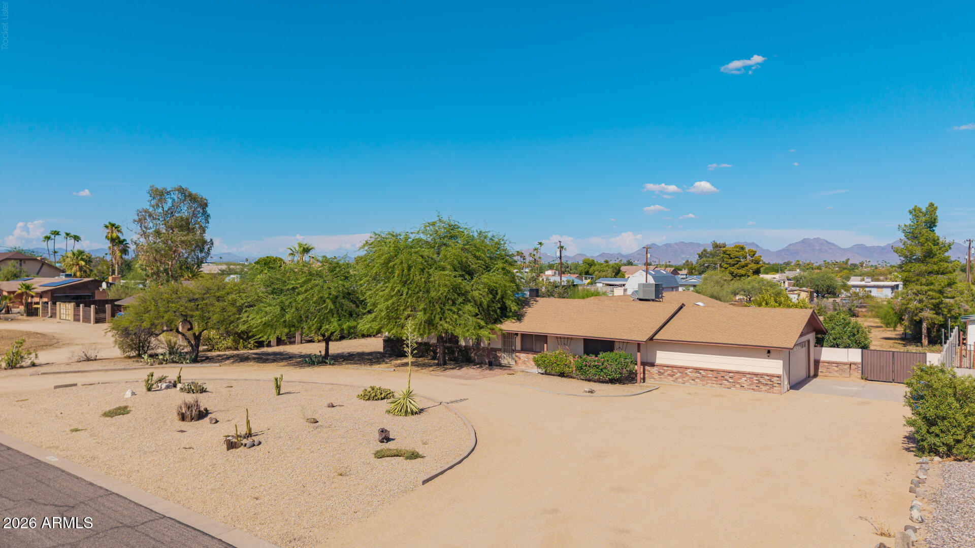 16223 N 40th Place, Phoenix, AZ 85032
