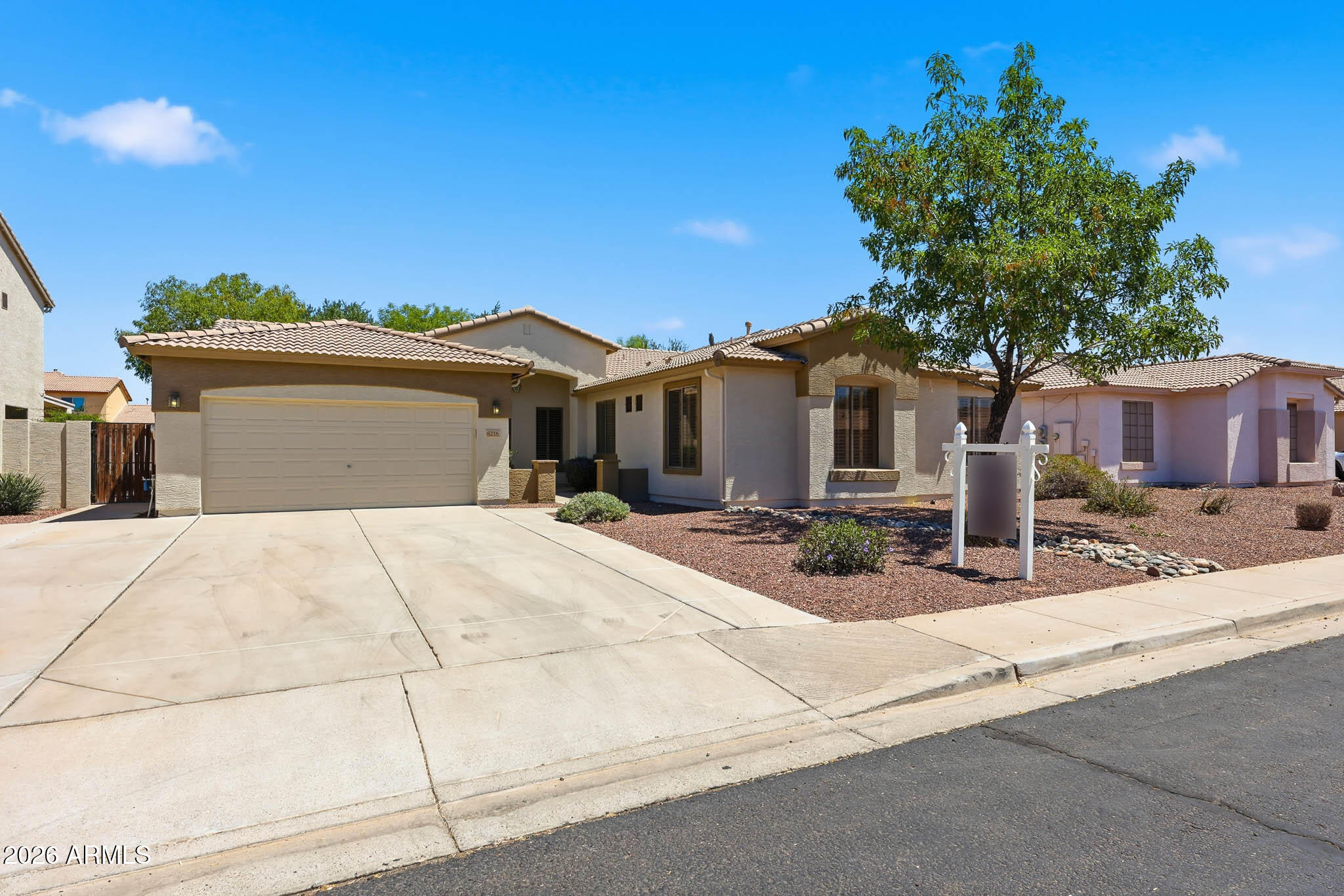 8216 W CROCUS Drive, Peoria, AZ 85381