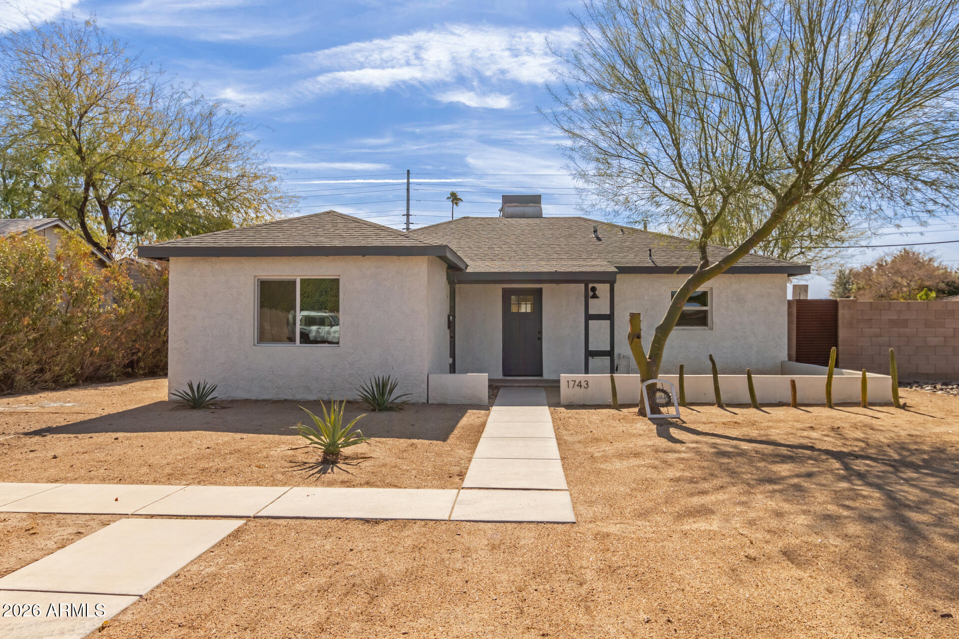 1743 W VERDE Lane, Phoenix, AZ 85015