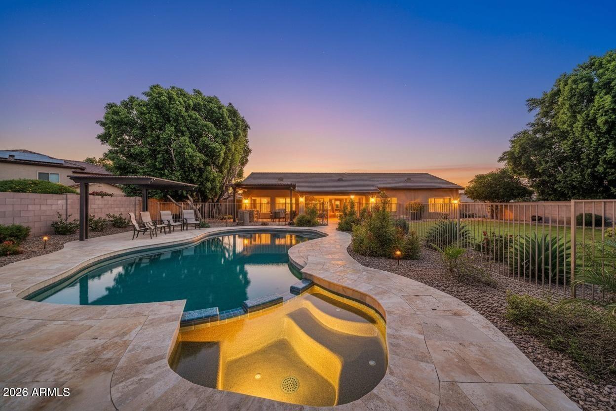 8039 W BRIDEN Lane, Peoria, AZ 85383