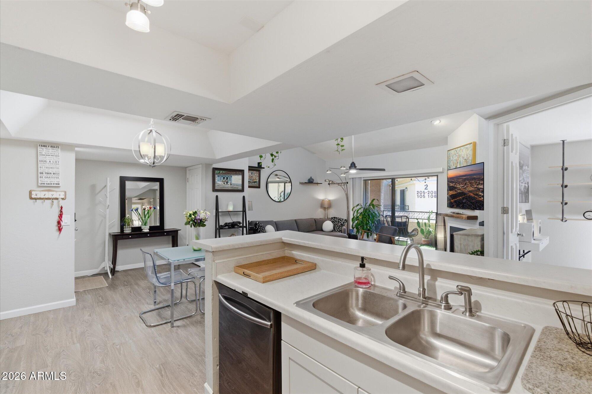 2935 N 68TH Street 214, Scottsdale, AZ 85251
