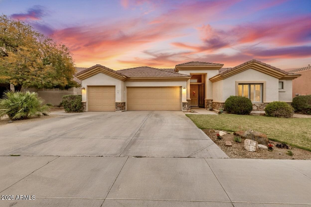 13354 W PALM Lane, Goodyear, AZ 85395