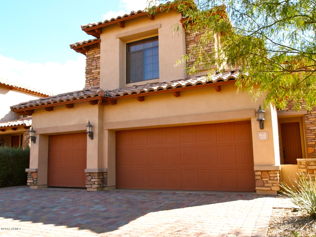 6903 E PORTIA Street, Mesa, AZ 85207