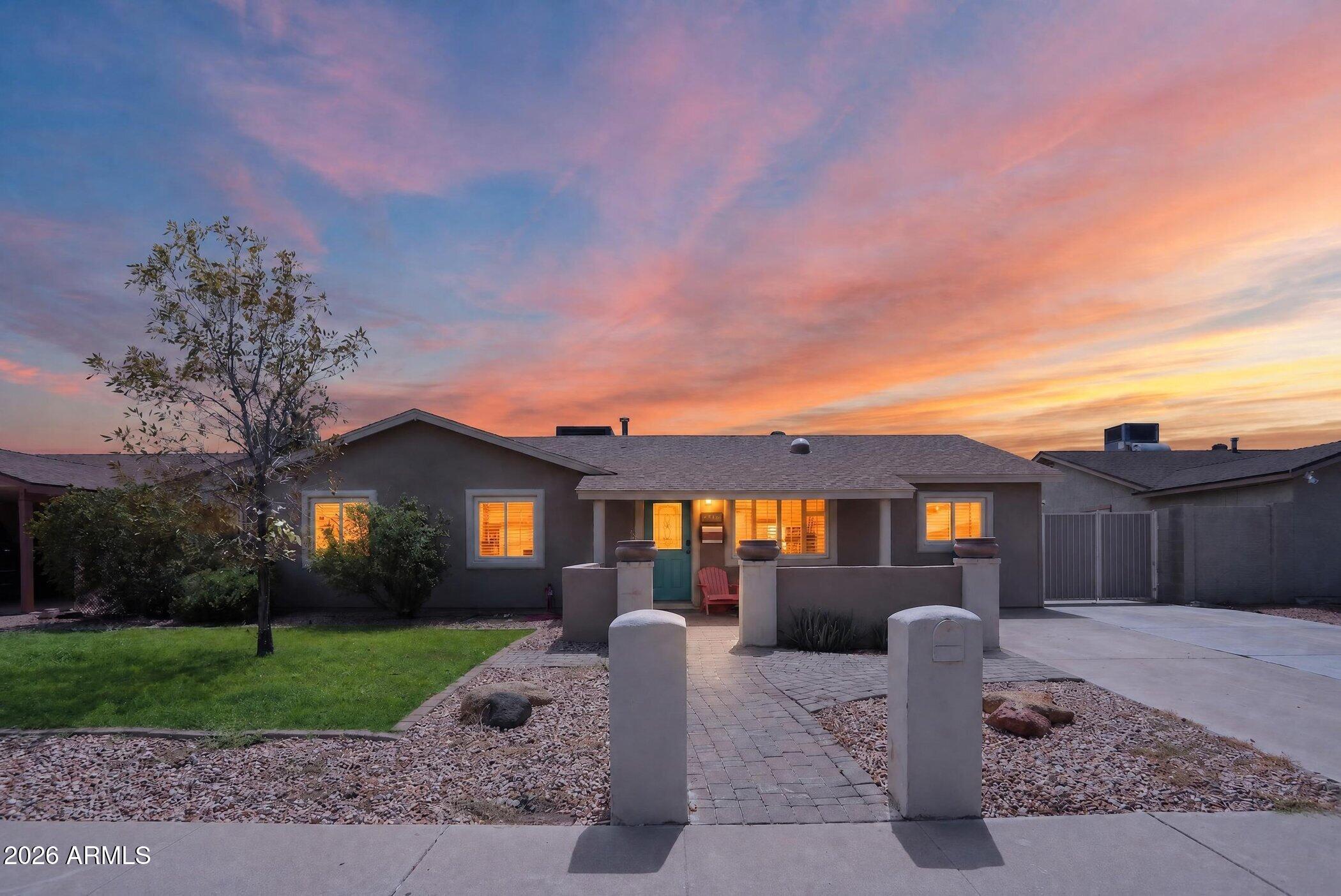 3629 E Winchcomb Drive, Phoenix, AZ 85032