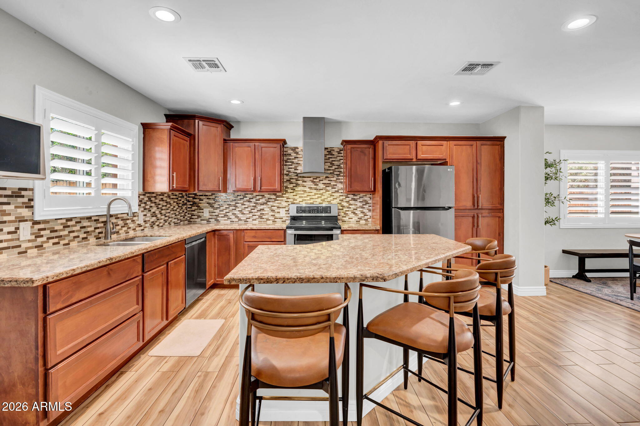 2405 N 27TH Place, Phoenix, AZ 85008