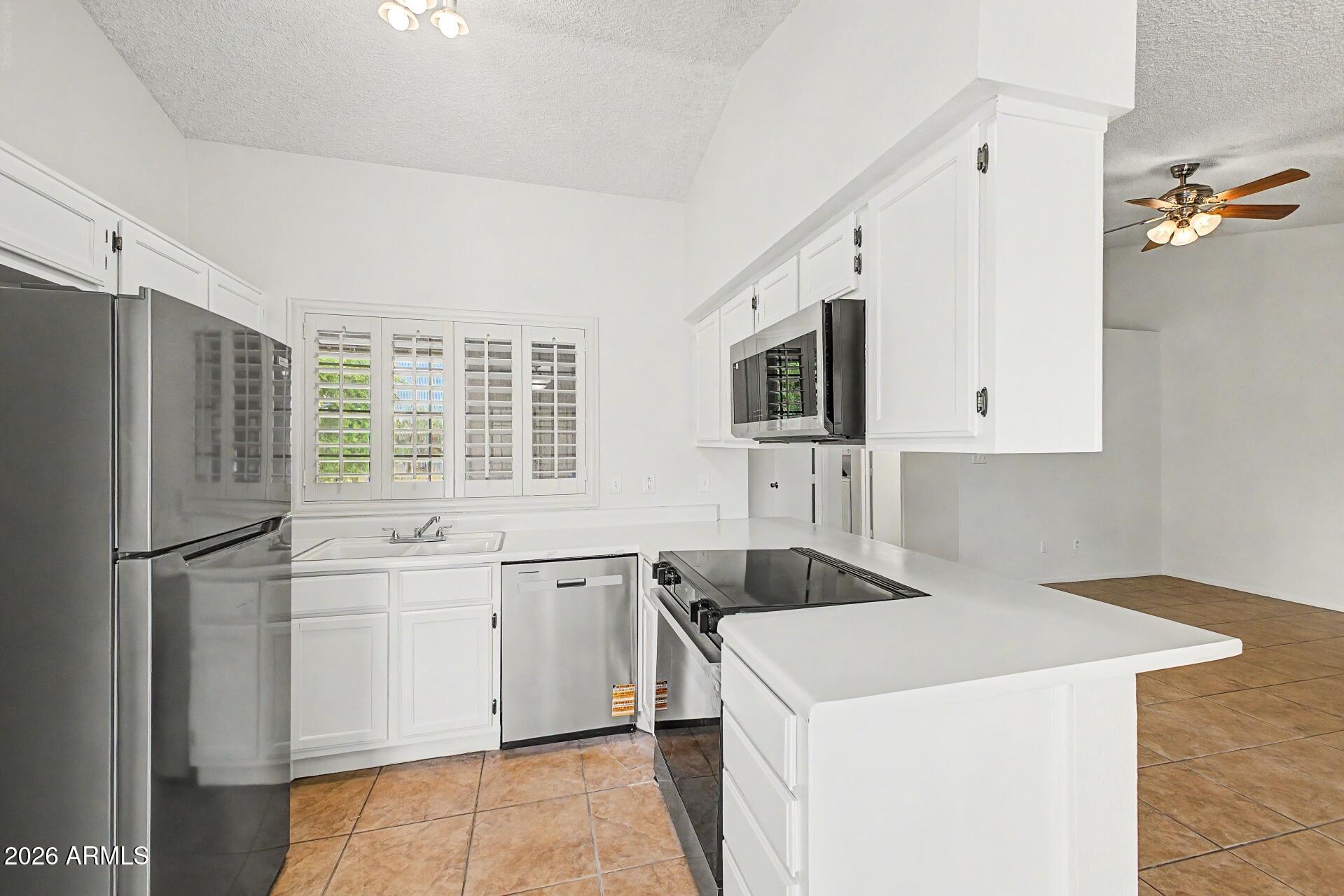 255 S KYRENE Road 201, Chandler, AZ 85226
