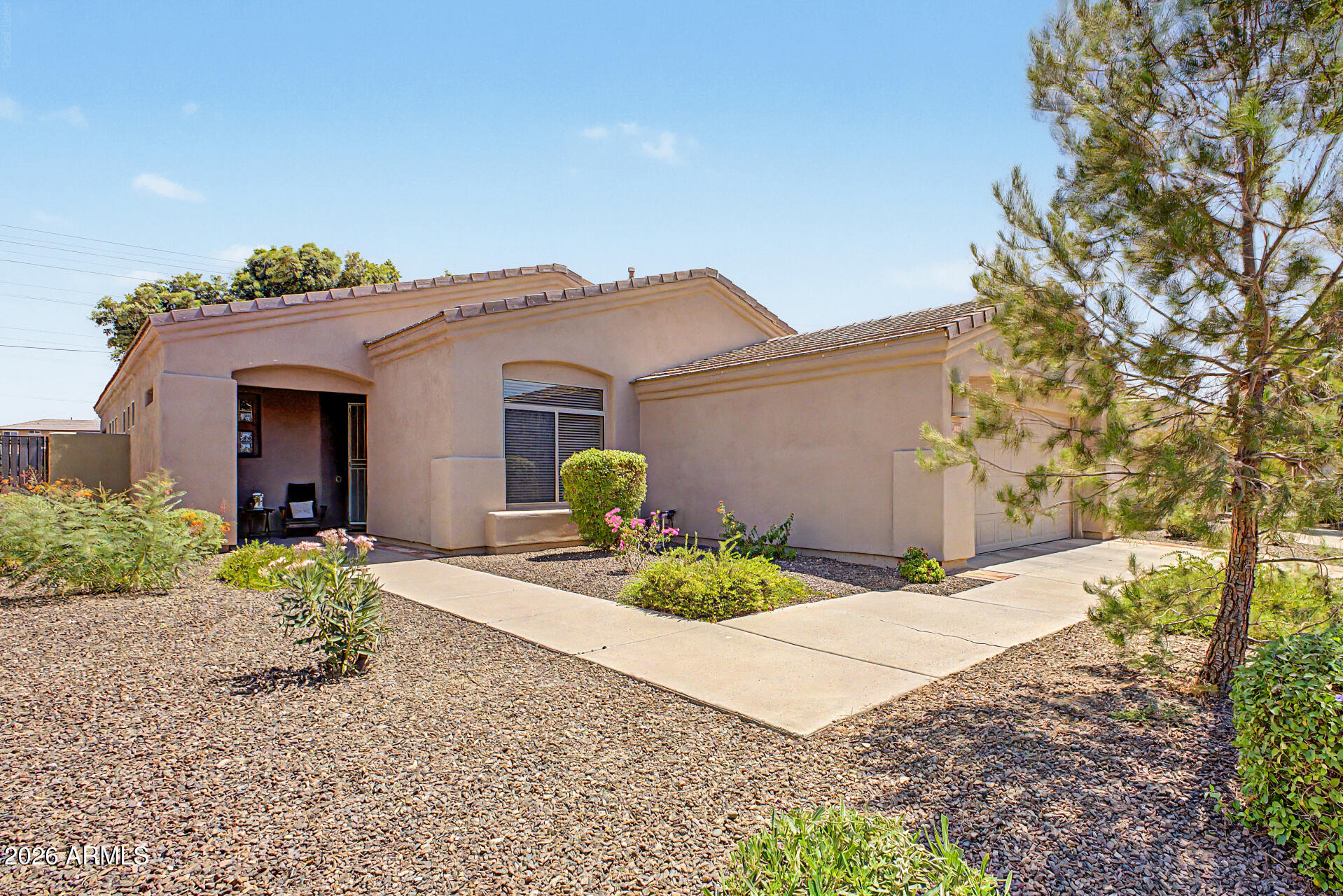 3901 E CARTER Drive, Phoenix, AZ 85042