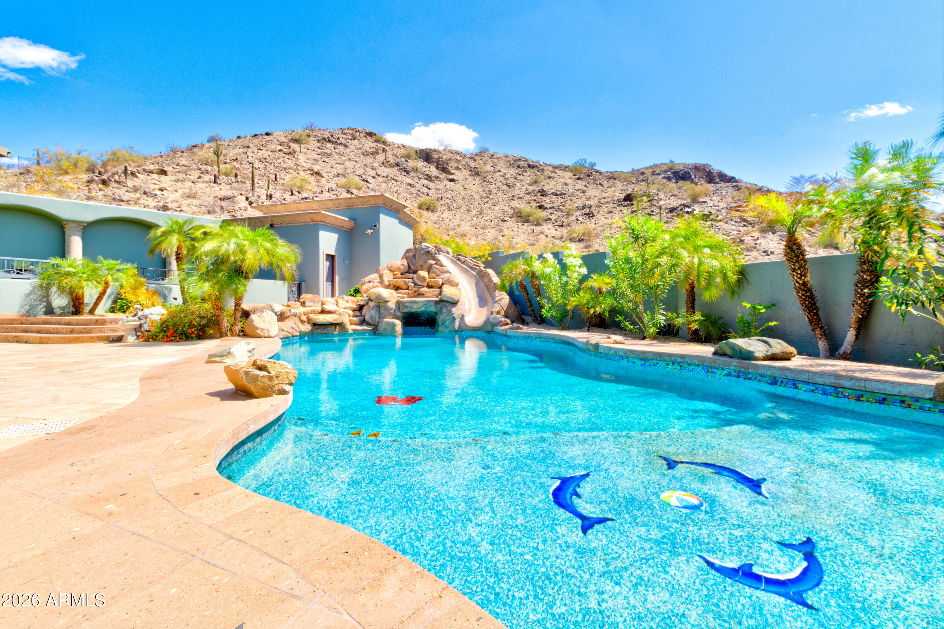 13811 S CANYON Drive, Phoenix, AZ 85048