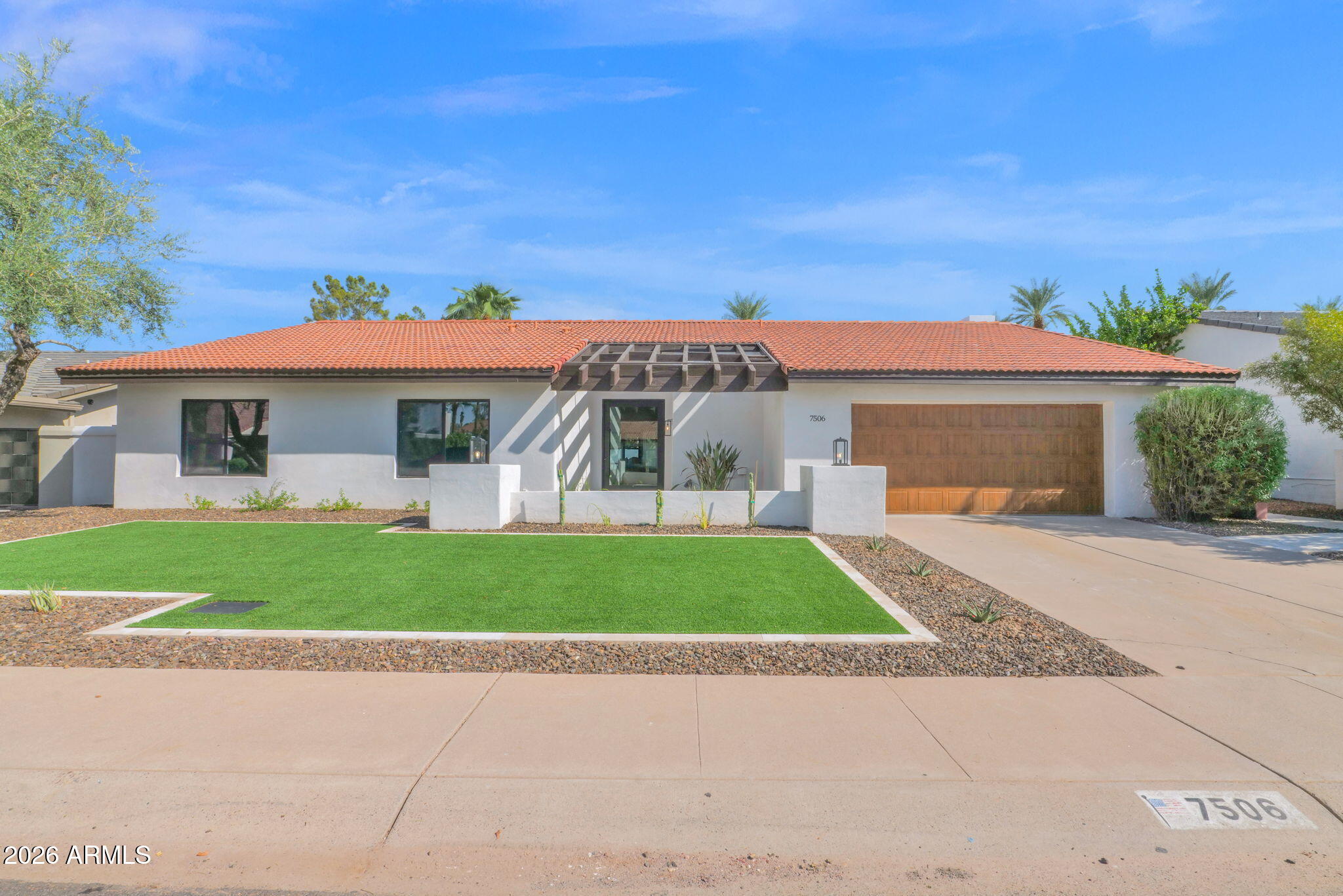 7506 E WOODSAGE Lane, Scottsdale, AZ 85258