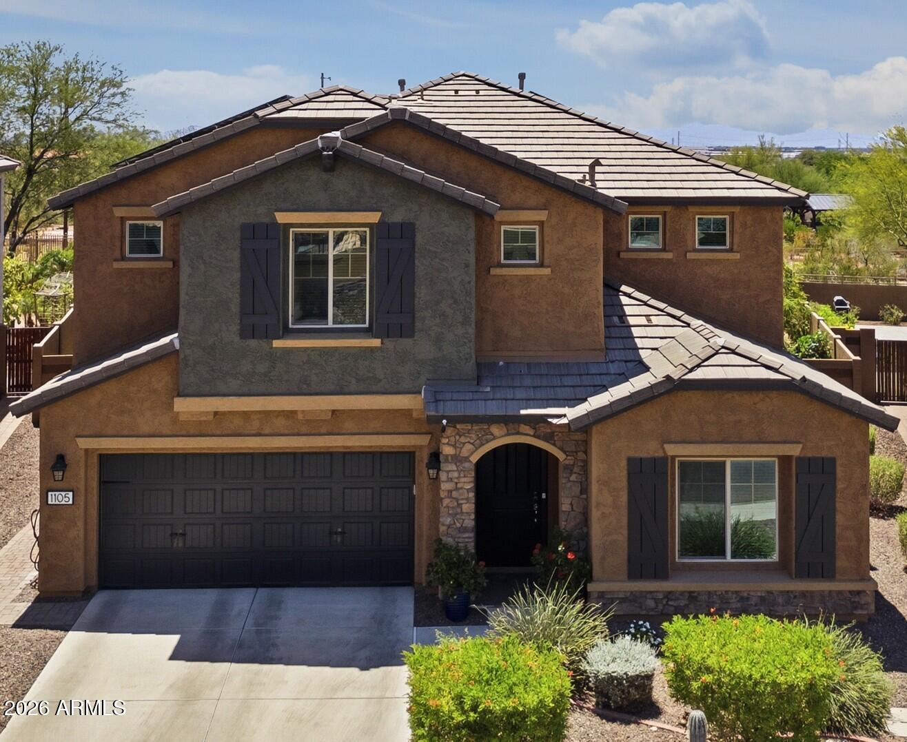 1105 W SPUR Drive, Phoenix, AZ 85085