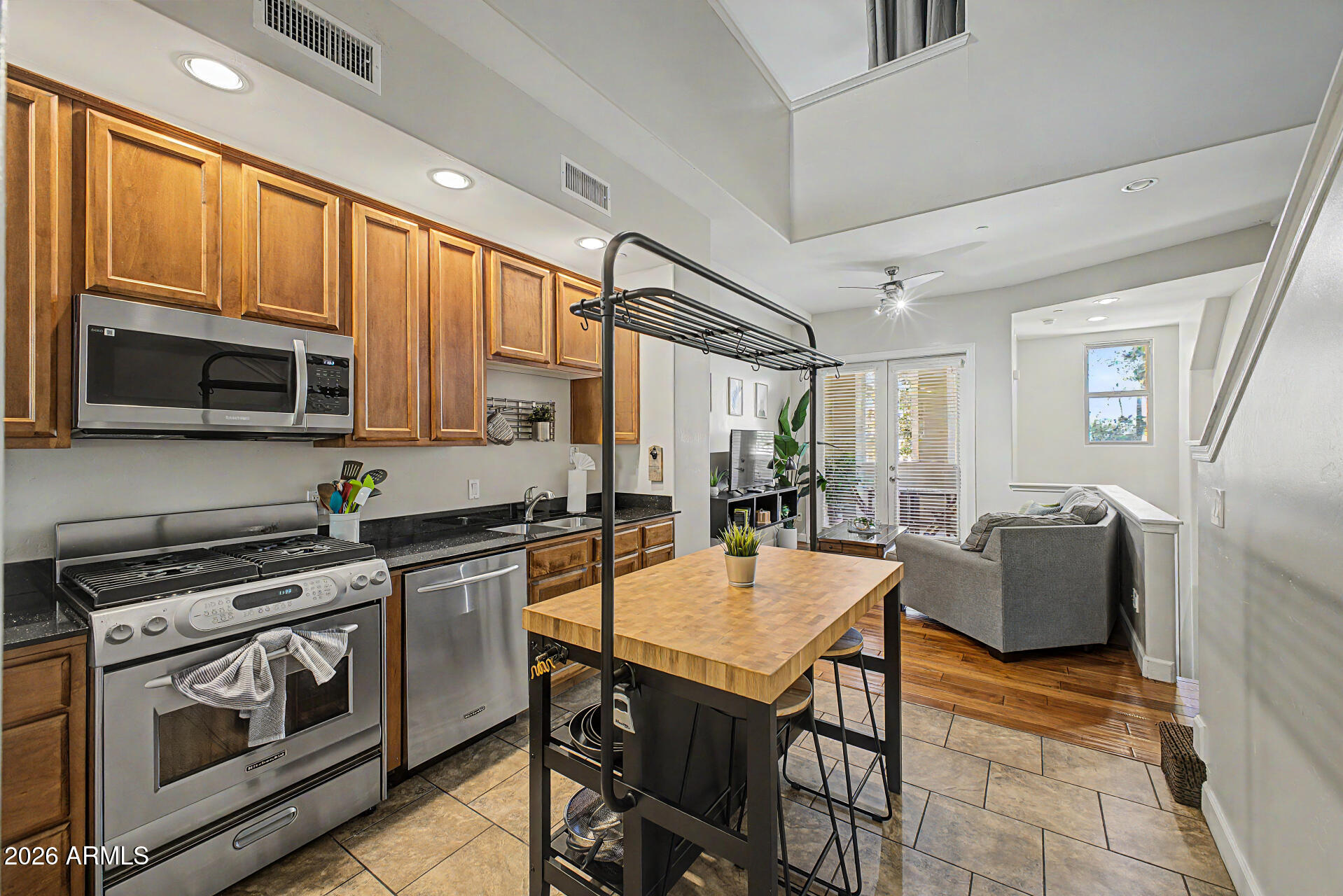 570 W 6TH Street, Tempe, AZ 85281