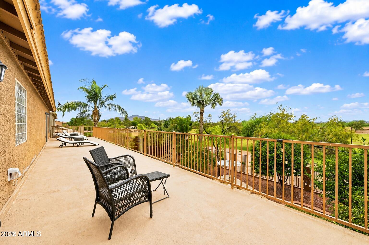 2121 E PALM BEACH Drive, Chandler, AZ 85249