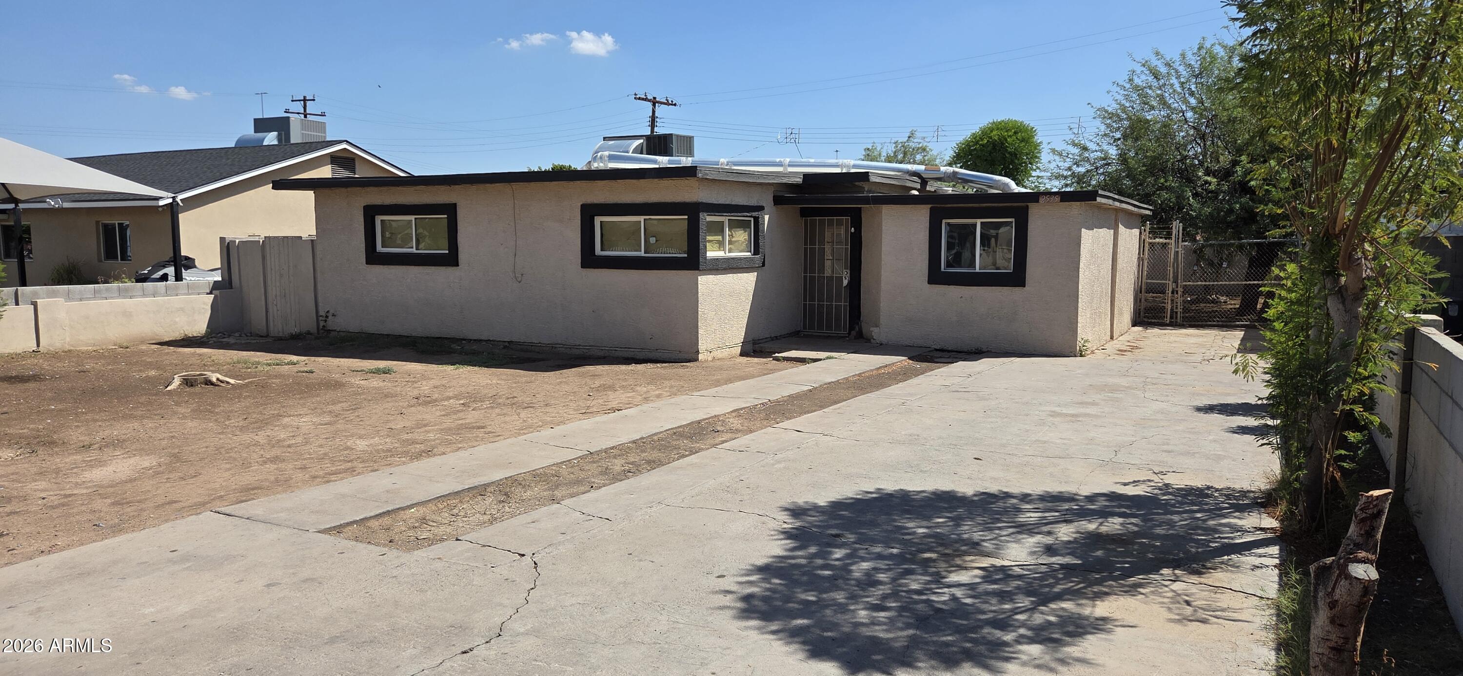 2535 W MONTEREY Way, Phoenix, AZ 85017