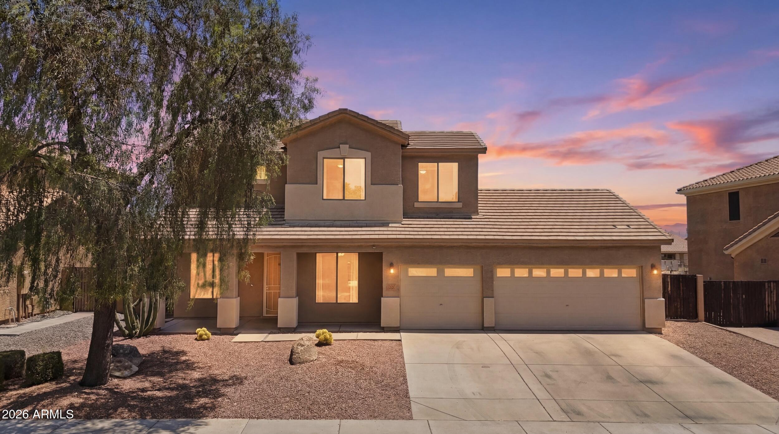 7407 W HONEYSUCKLE Drive, Peoria, AZ 85383