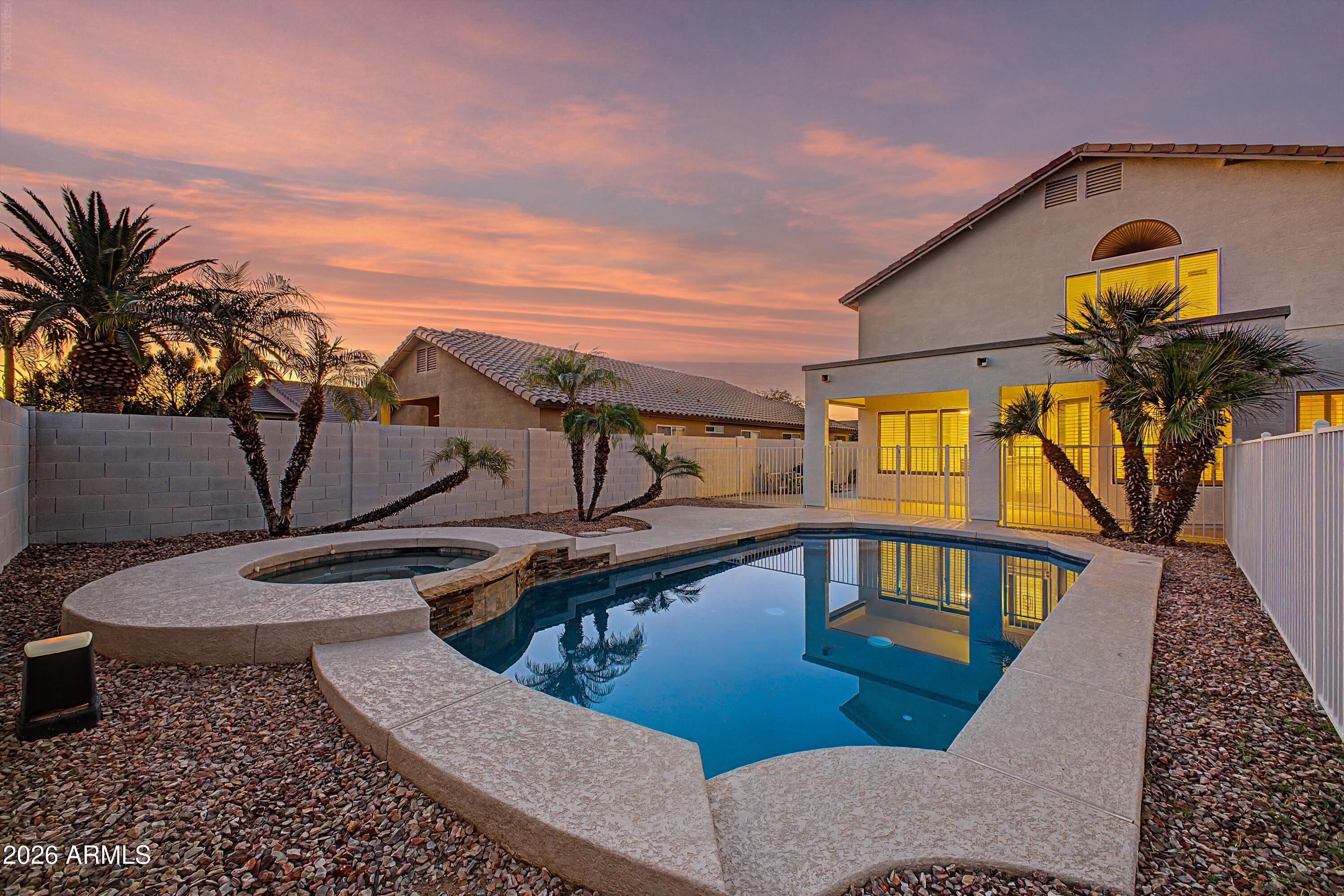 8237 W Quail Avenue, Peoria, AZ 85382