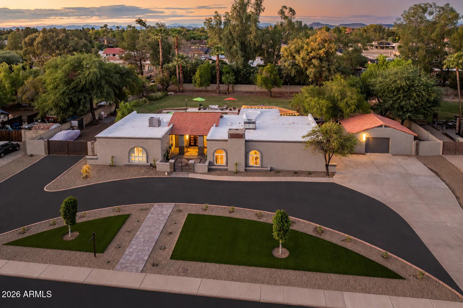 6504 W CORRINE Drive, Glendale, AZ 85304