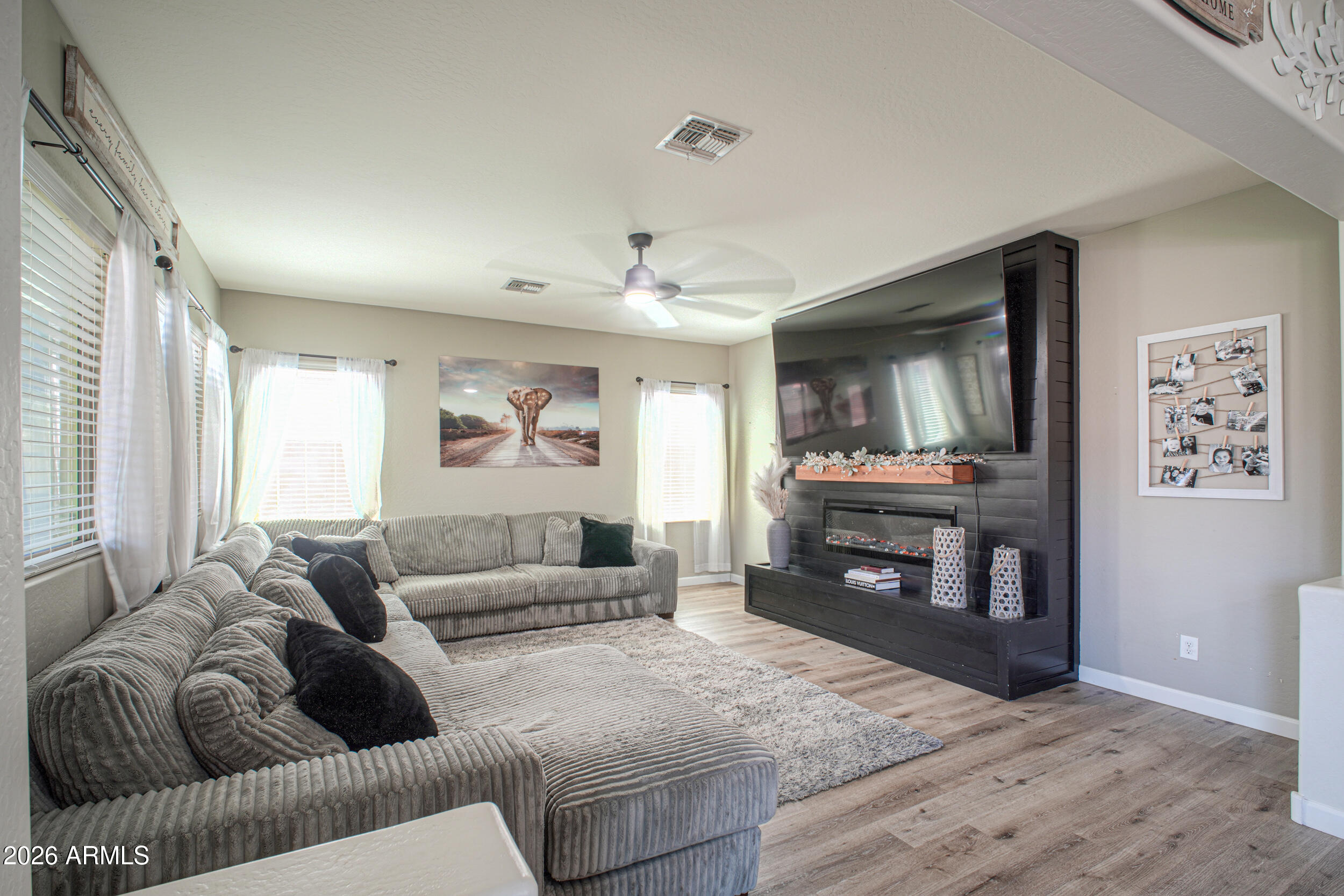 39982 W COLTIN Way, Maricopa, AZ 85138