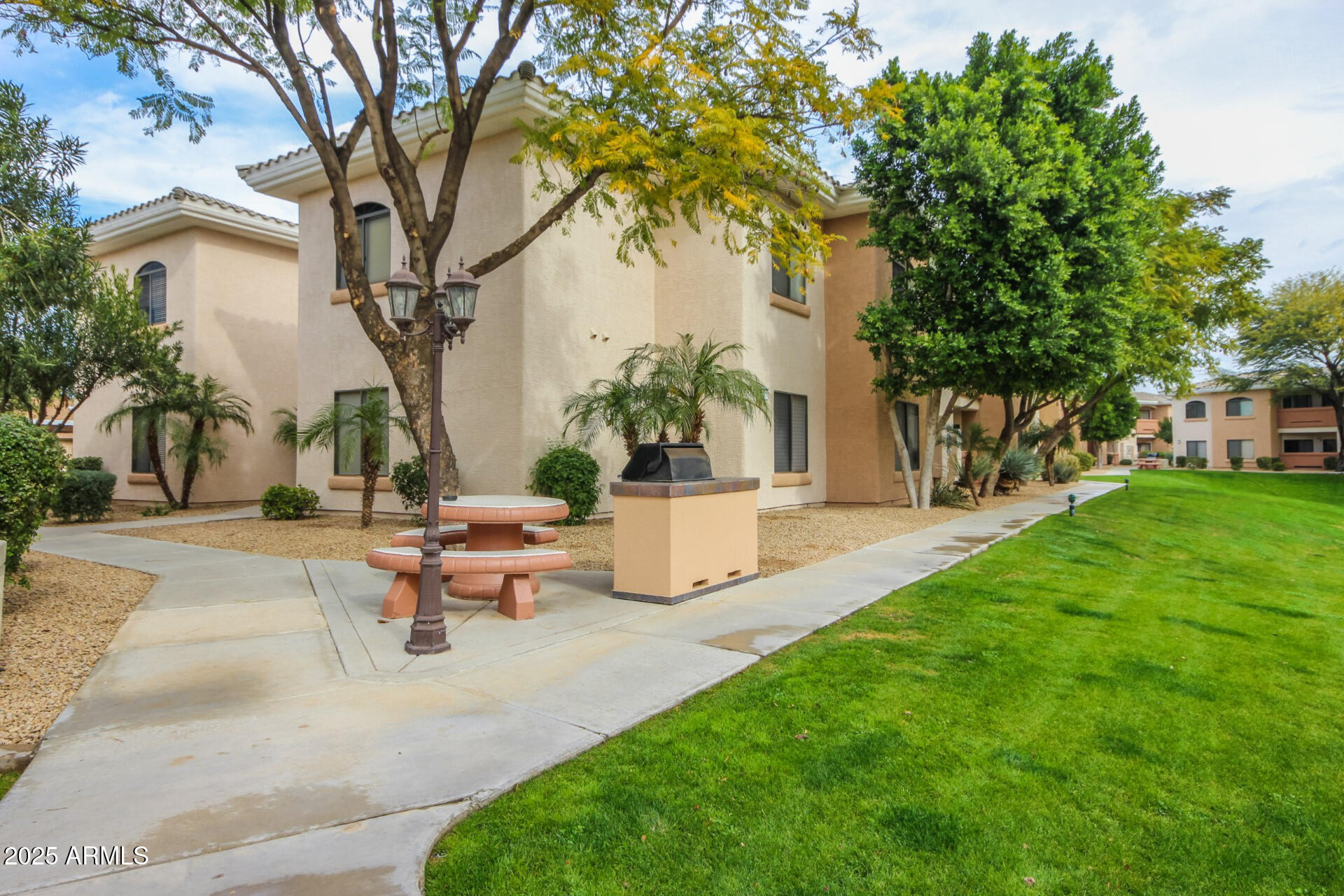 10030 W INDIAN SCHOOL Road 111, Phoenix, AZ 85037