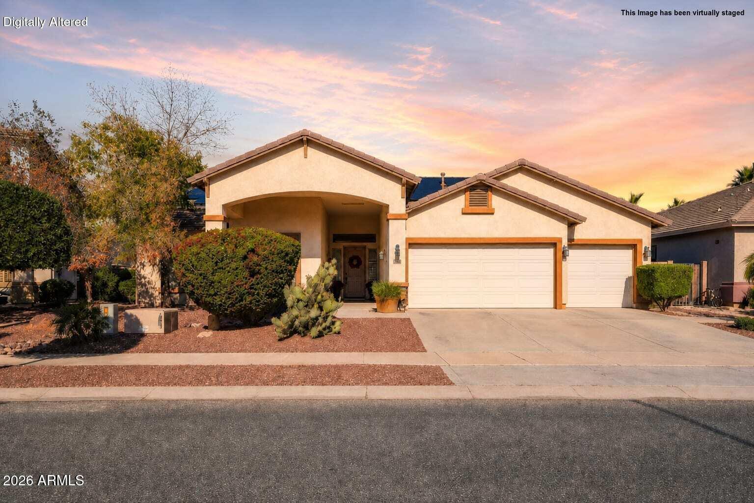 15850 W MERCER Lane, Surprise, AZ 85379