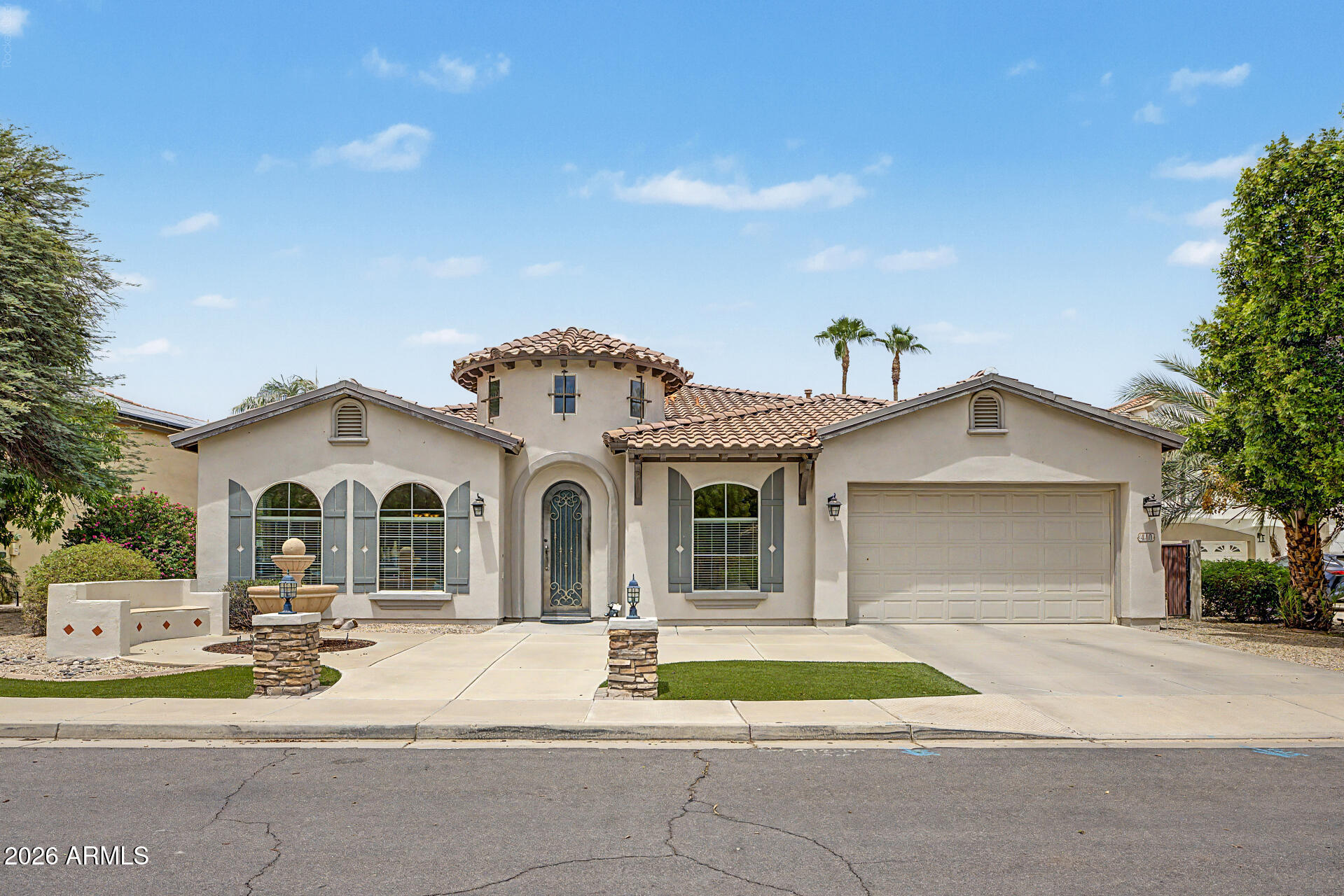 440 E CRESCENT Place, Chandler, AZ 85249