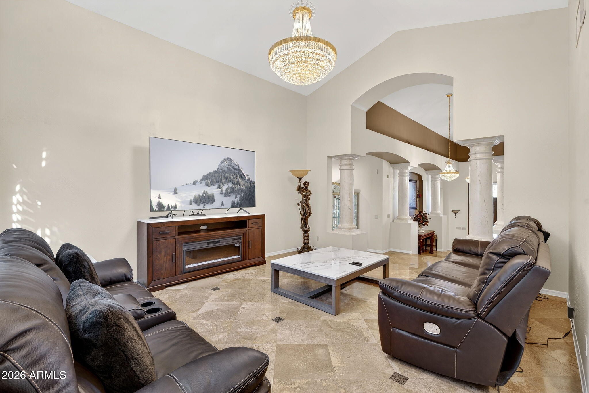 1044 W INDIAN HILLS Place, Phoenix, AZ 85023