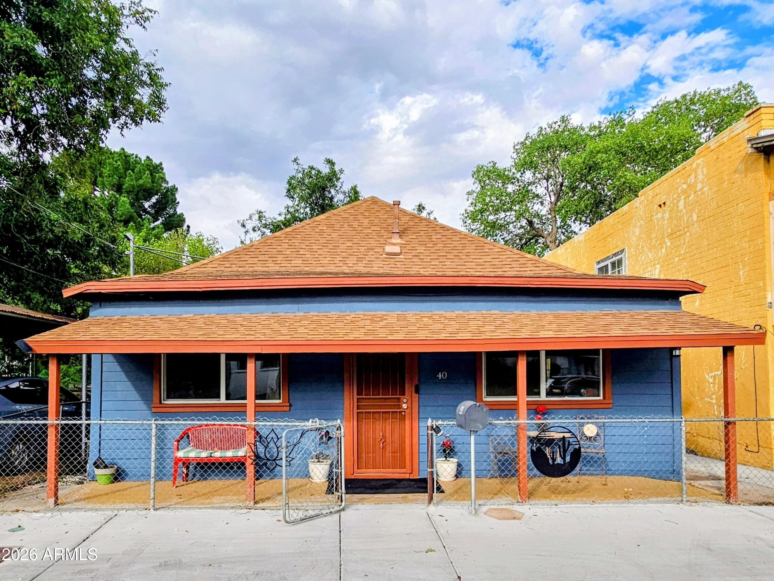 40 COCHISE Row, Bisbee, AZ 85603