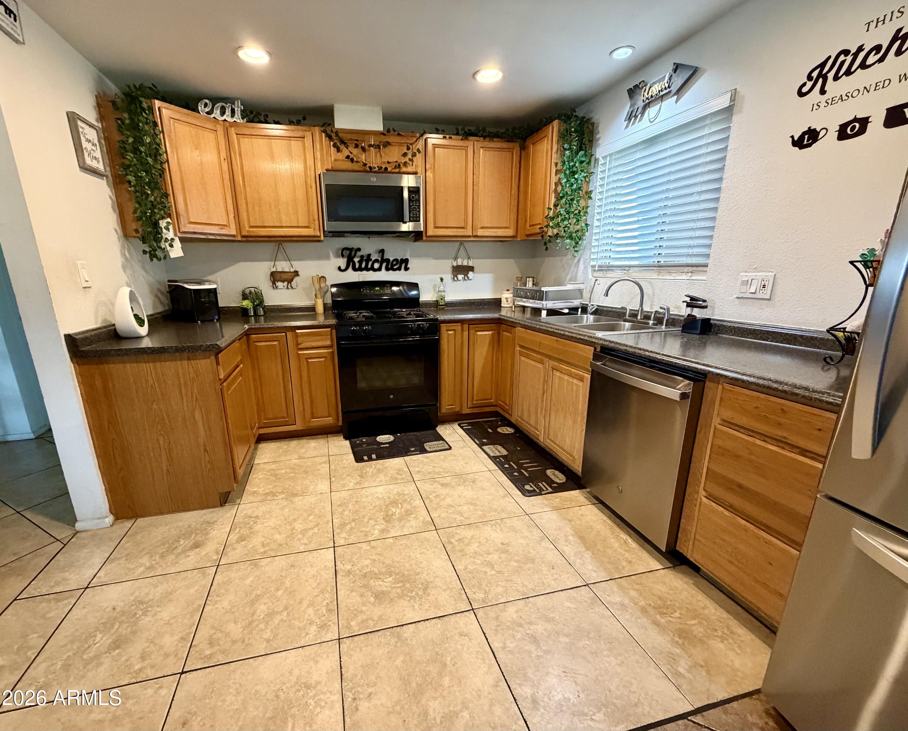 3612 W PALMAIRE Avenue, Phoenix, AZ 85051