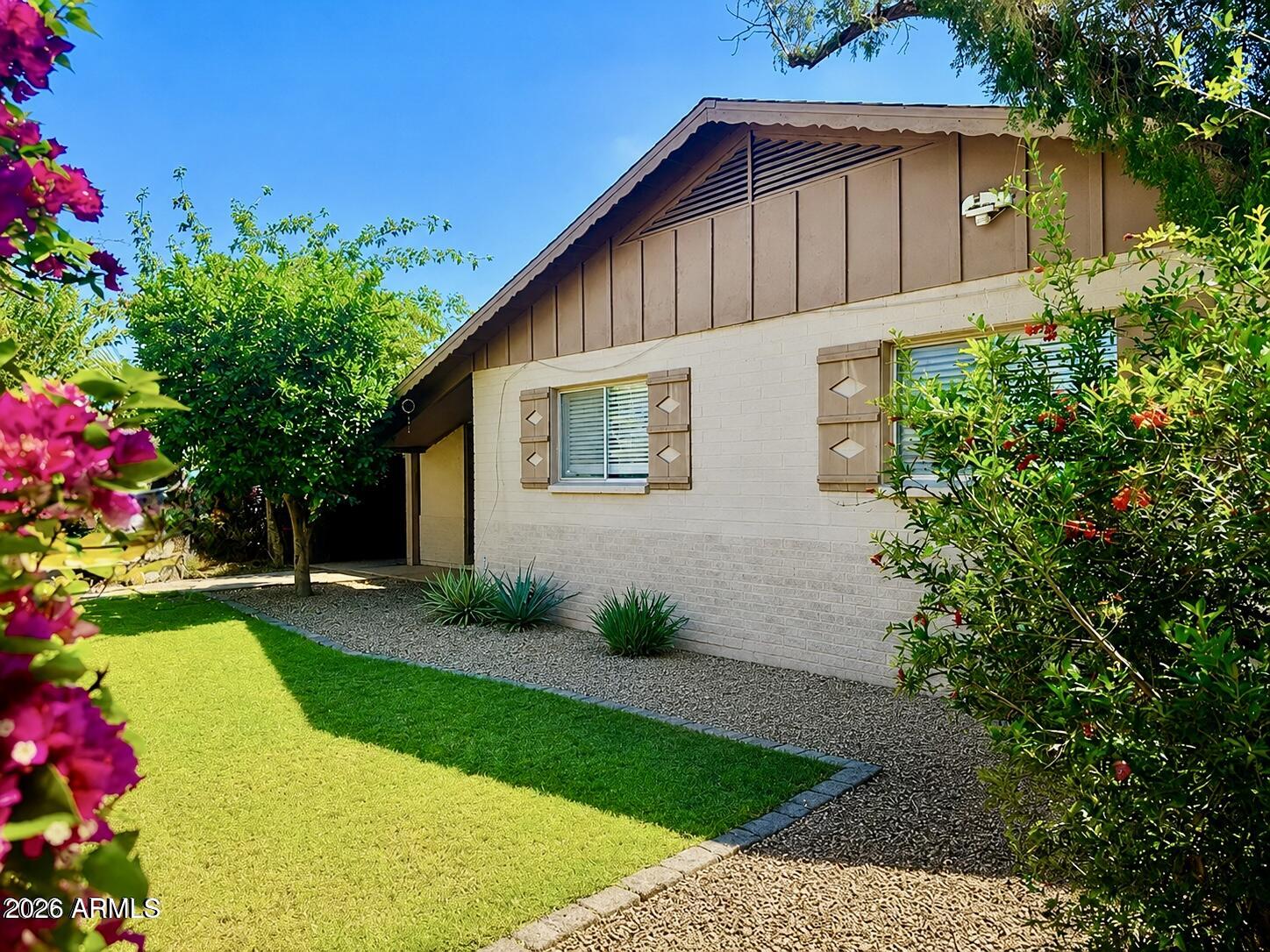 3631 W MYRTLE Avenue, Phoenix, AZ 85051