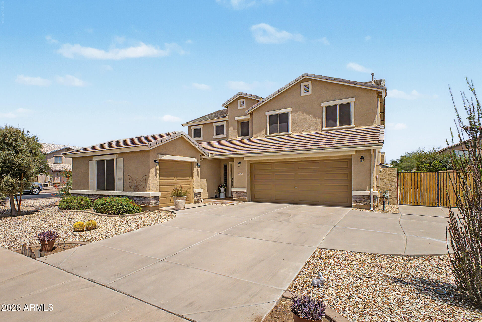 14276 W DESERT HILLS Drive, Surprise, AZ 85379