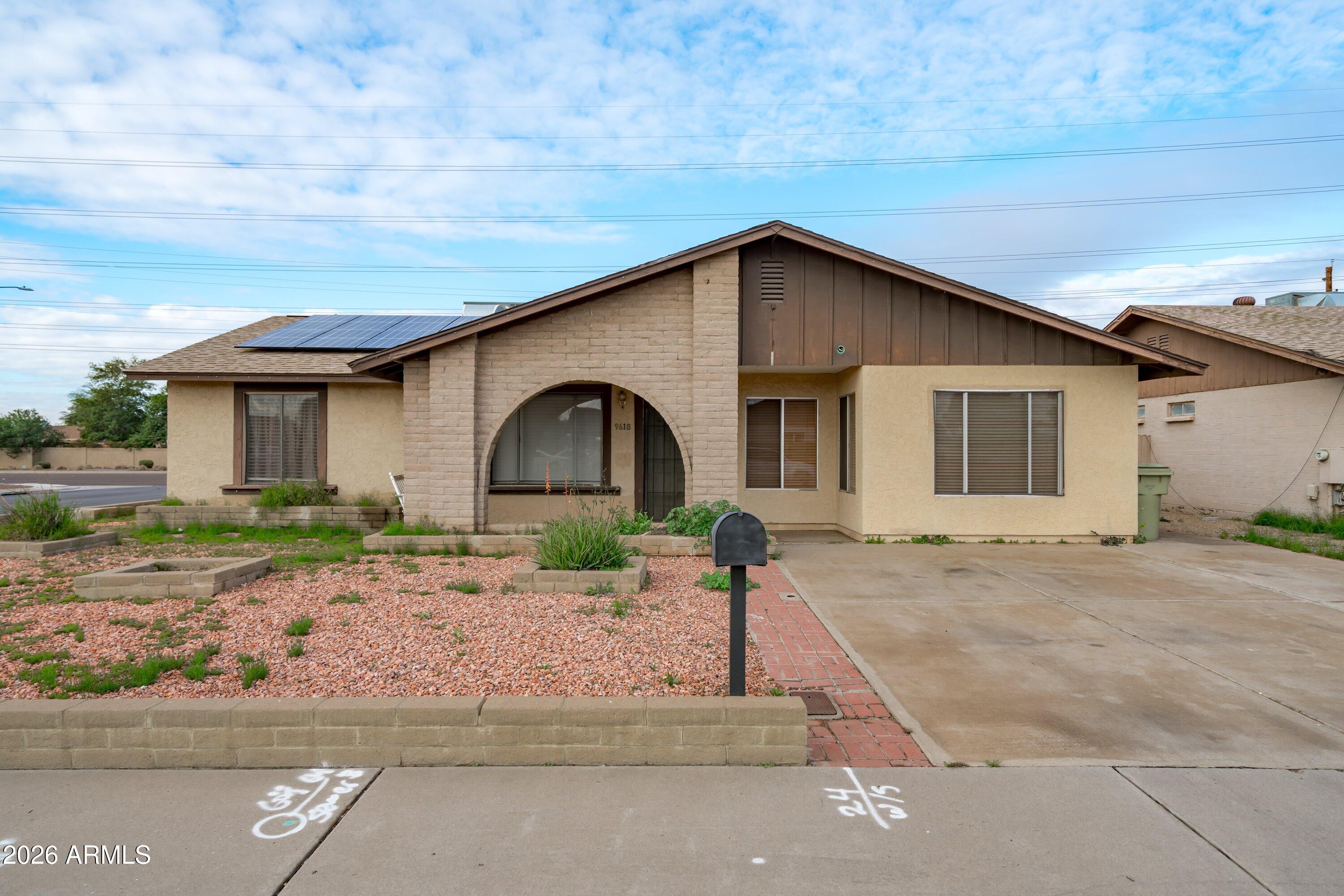 9618 N 66TH Drive, Glendale, AZ 85302