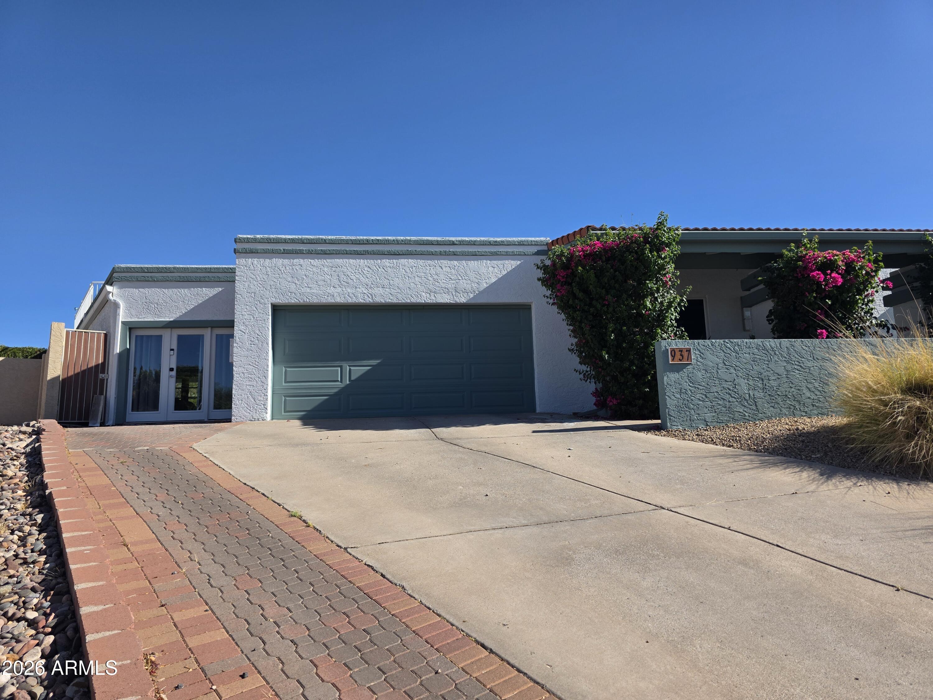 937 E BECK Lane, Phoenix, AZ 85022