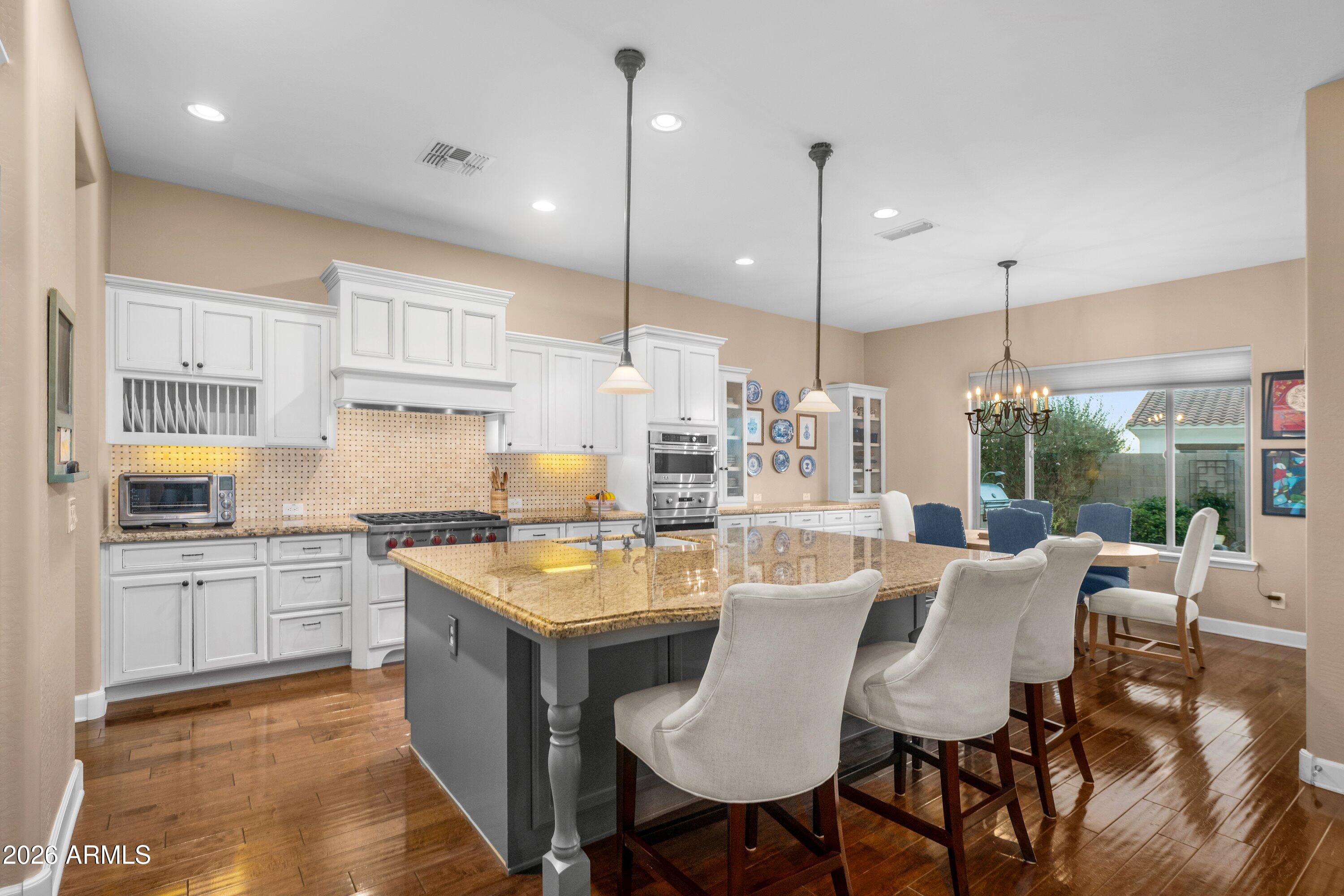 3738 E RIOPELLE Avenue, Gilbert, AZ 85298