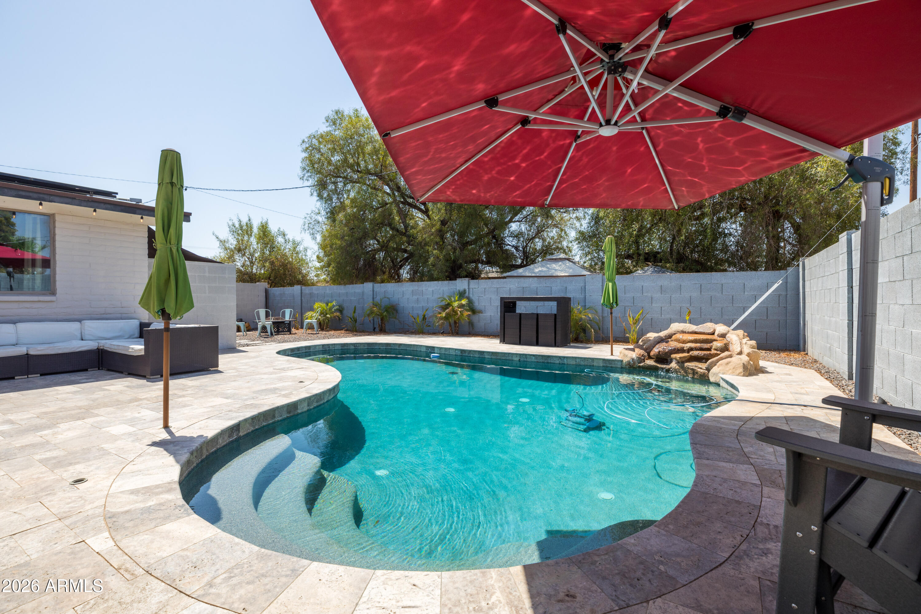 2913 W MADRAS Lane, Phoenix, AZ 85053