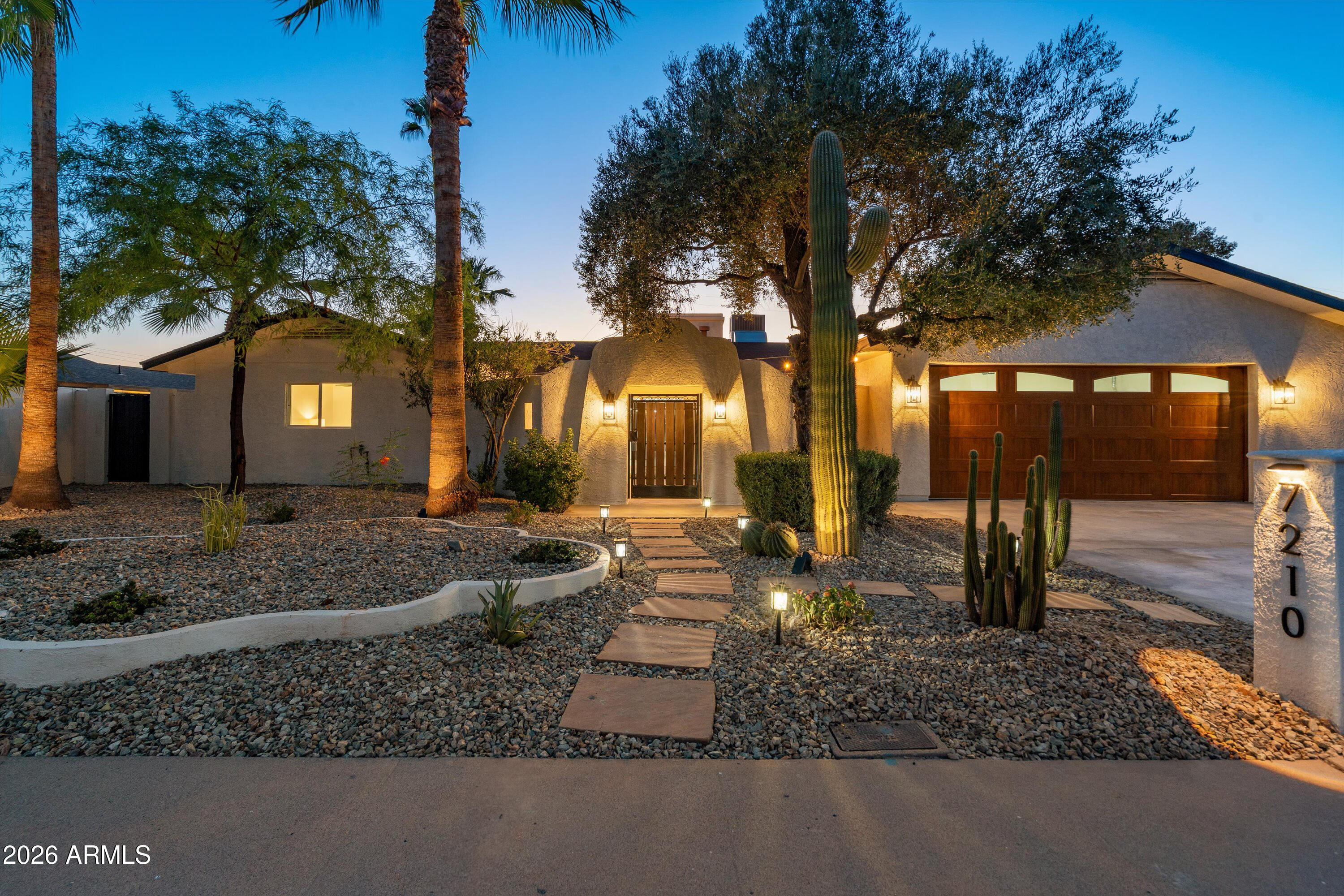 7210 N 17TH Avenue, Phoenix, AZ 85021