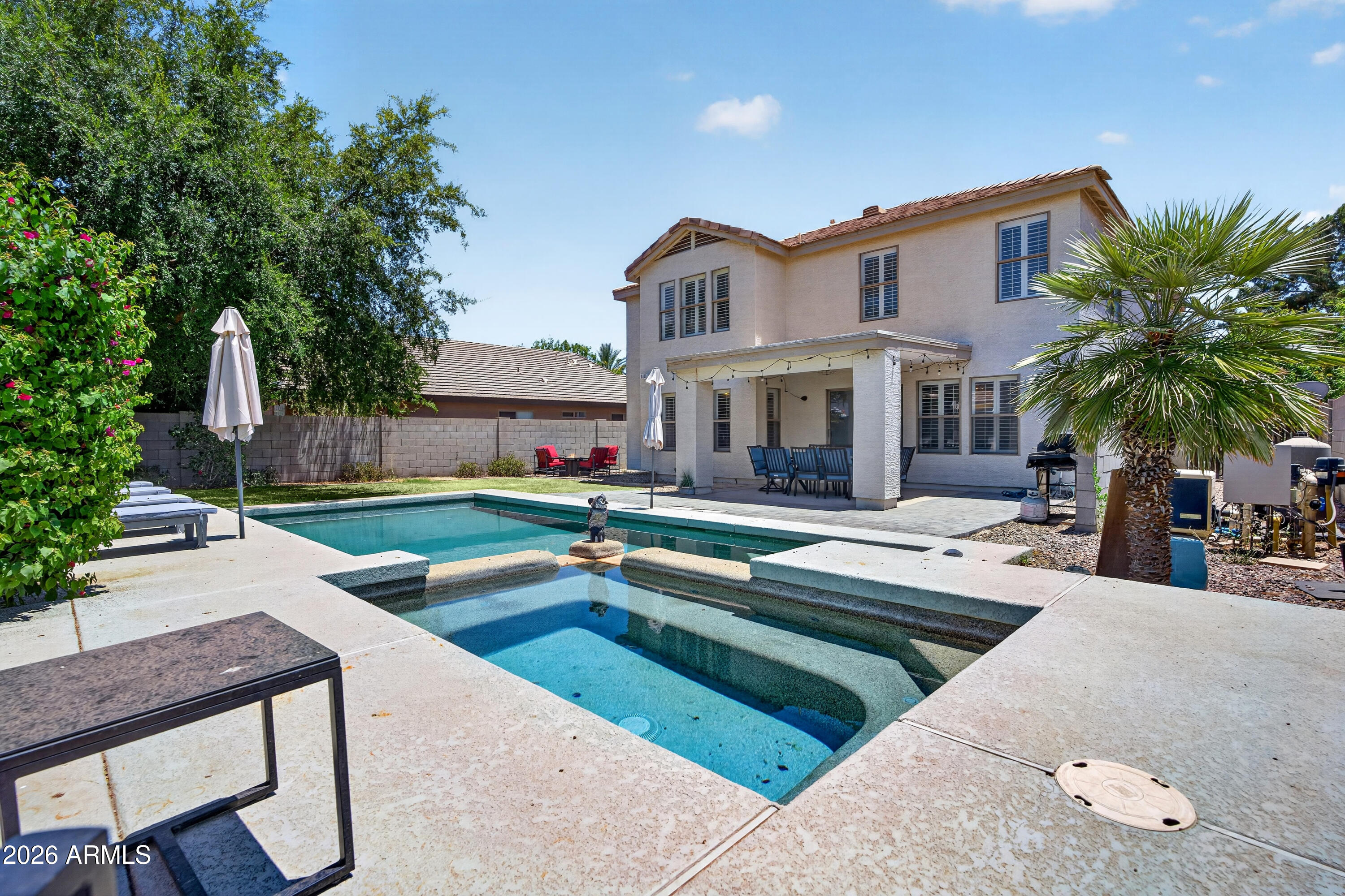 704 W LA PRYOR Lane, Gilbert, AZ 85233
