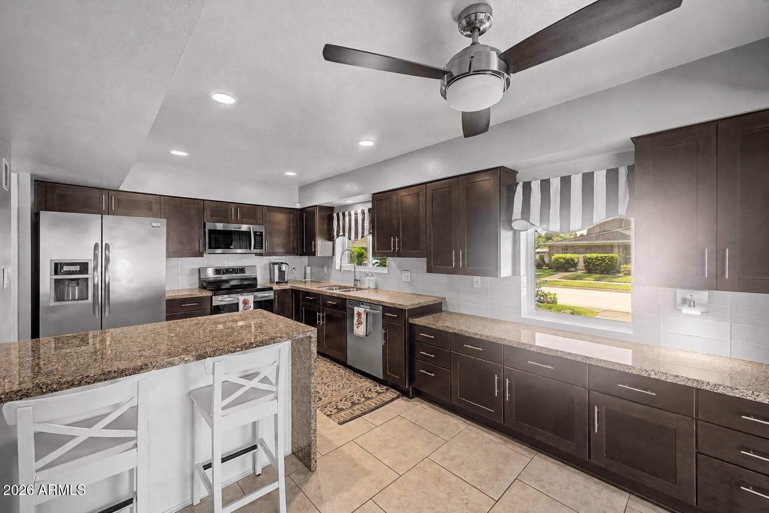 7335 N 11TH Street, Phoenix, AZ 85020