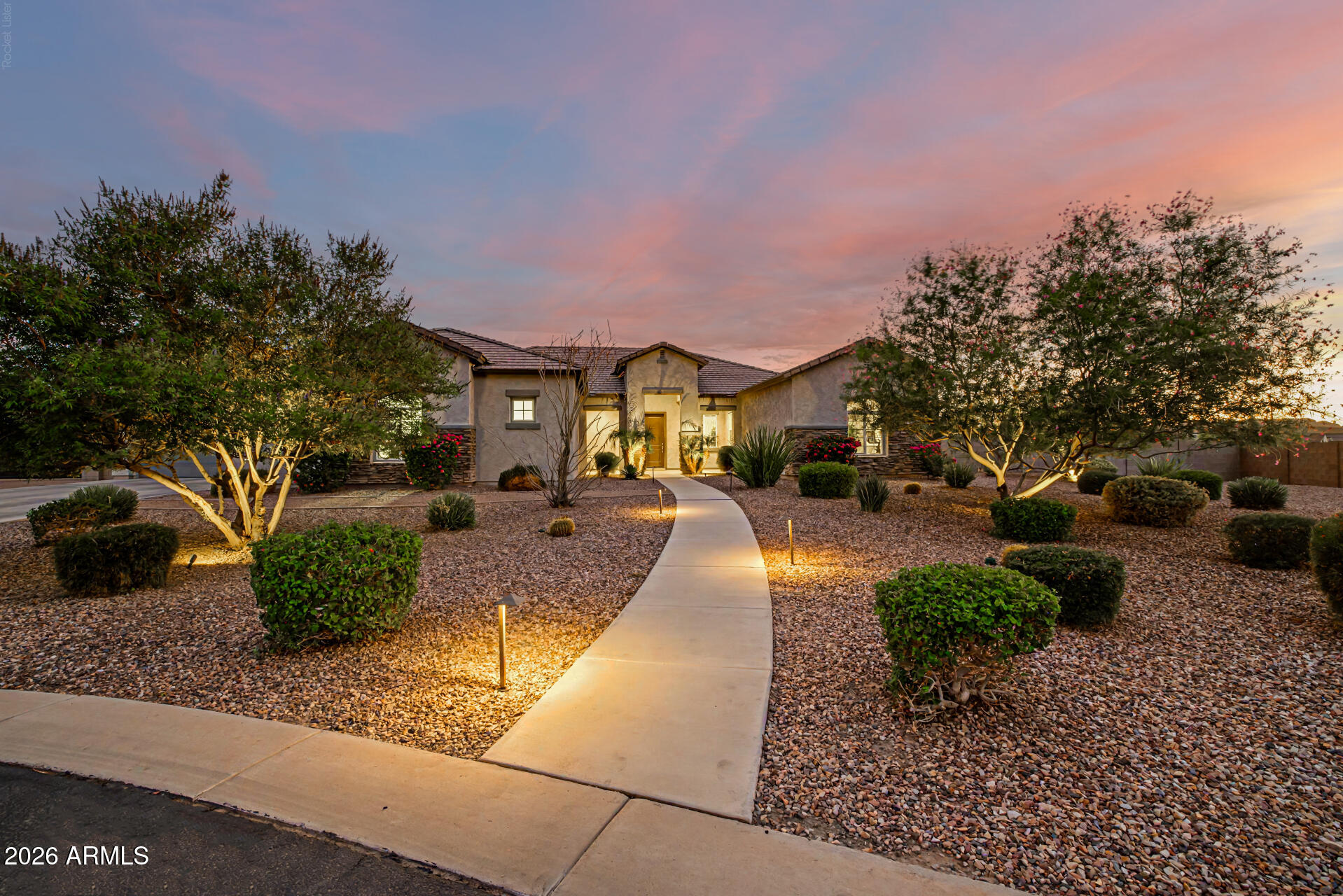 549 W Haxtun Street, San Tan Valley, AZ 85143