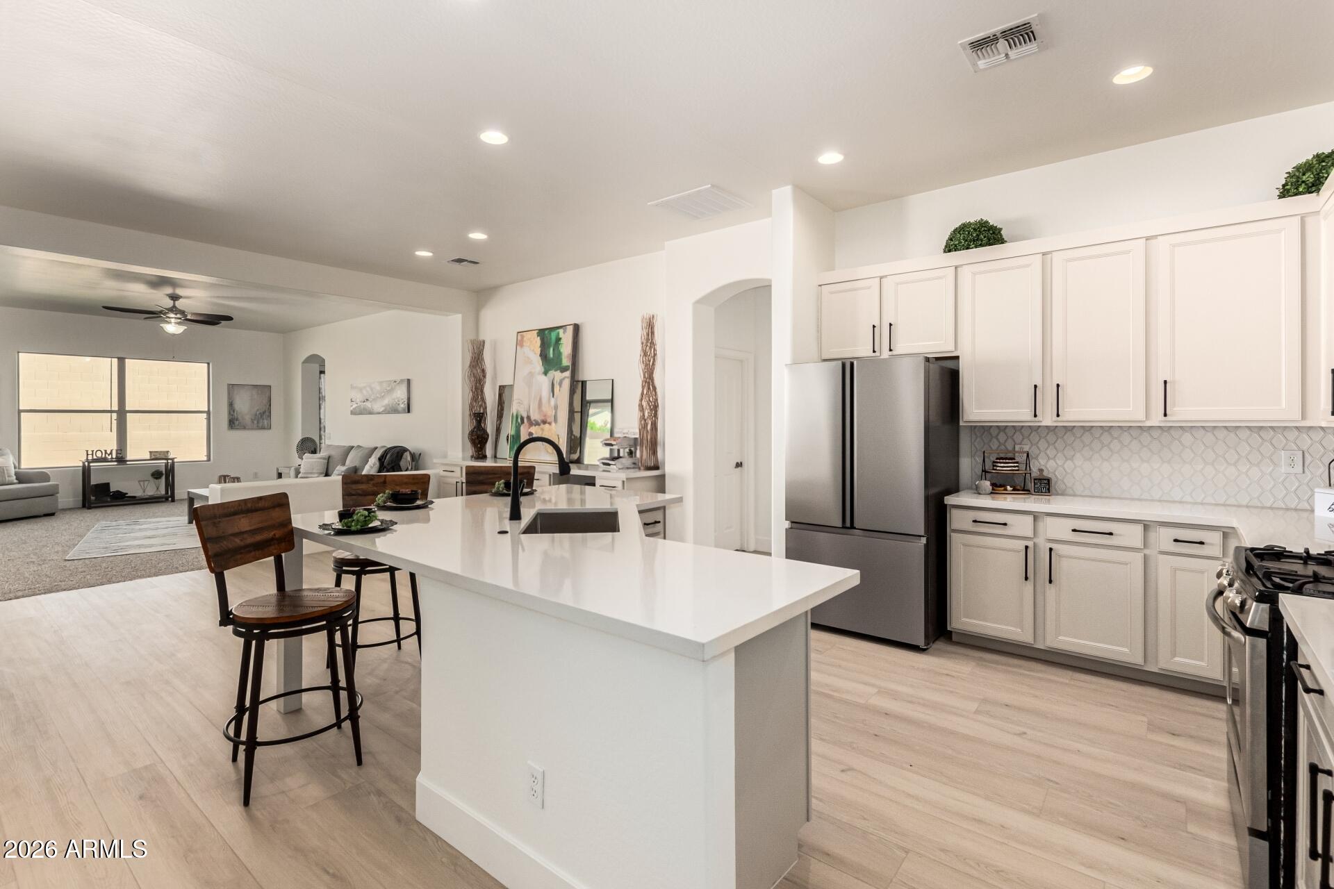 27713 N 57TH Drive, Phoenix, AZ 85083