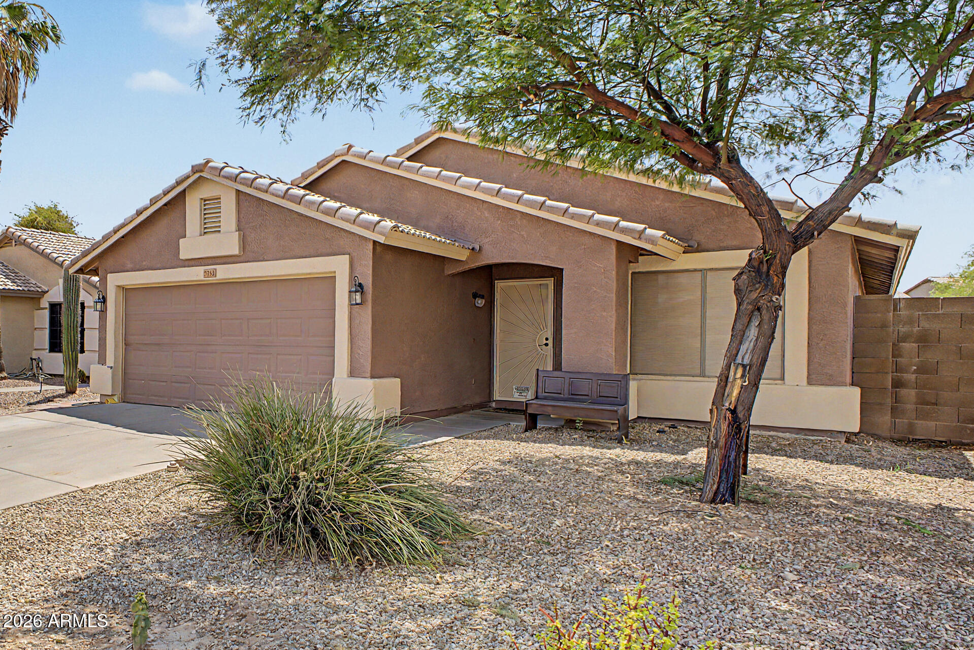 3752 S BOWMAN Road, Apache Junction, AZ 85119