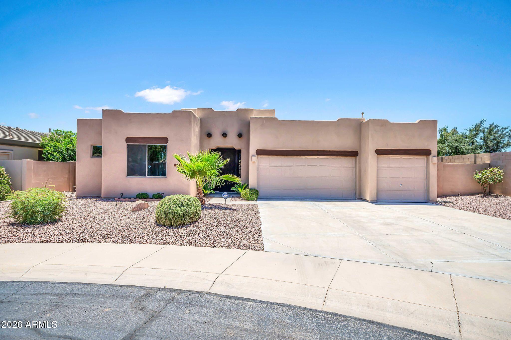 14697 W EDGEMONT Avenue, Goodyear, AZ 85395