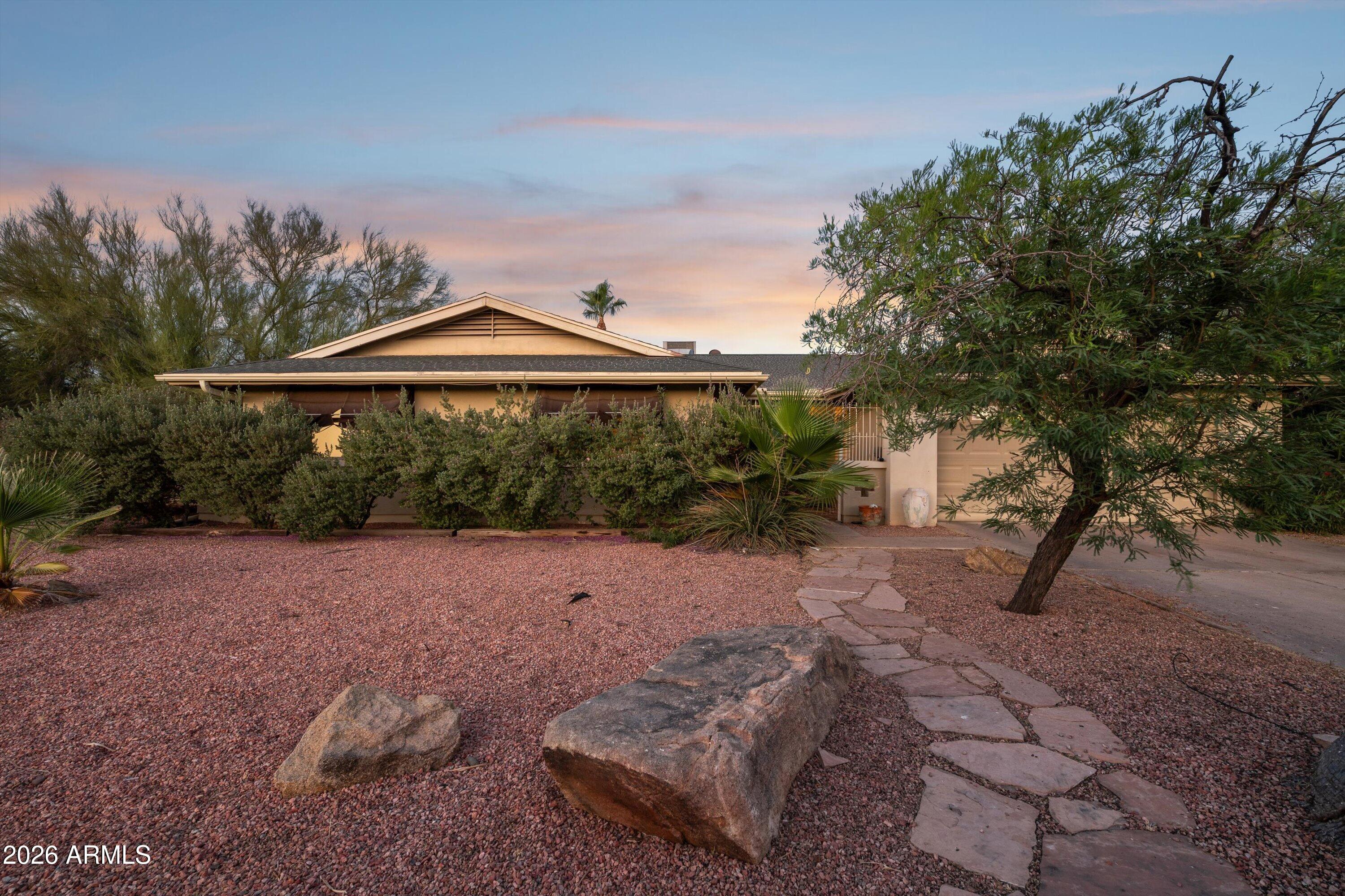 4001 S HAZELTON Lane, Tempe, AZ 85282
