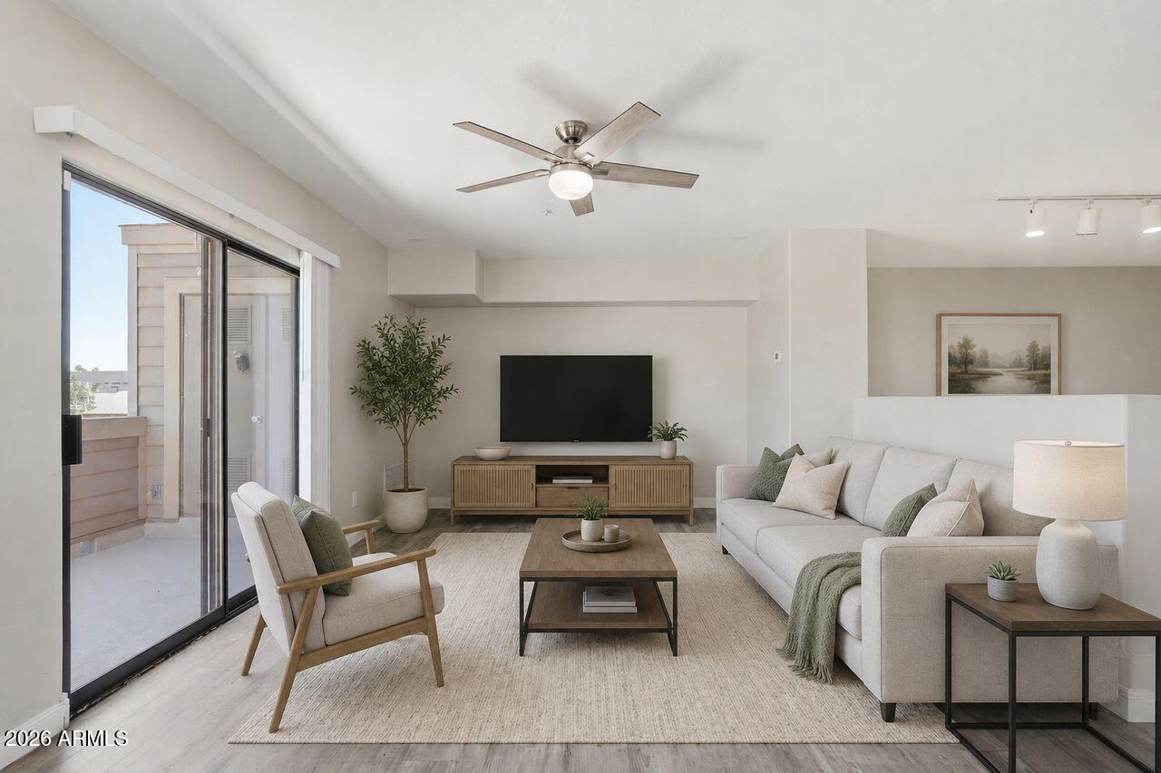 706 S BECK Avenue, Tempe, AZ 85281