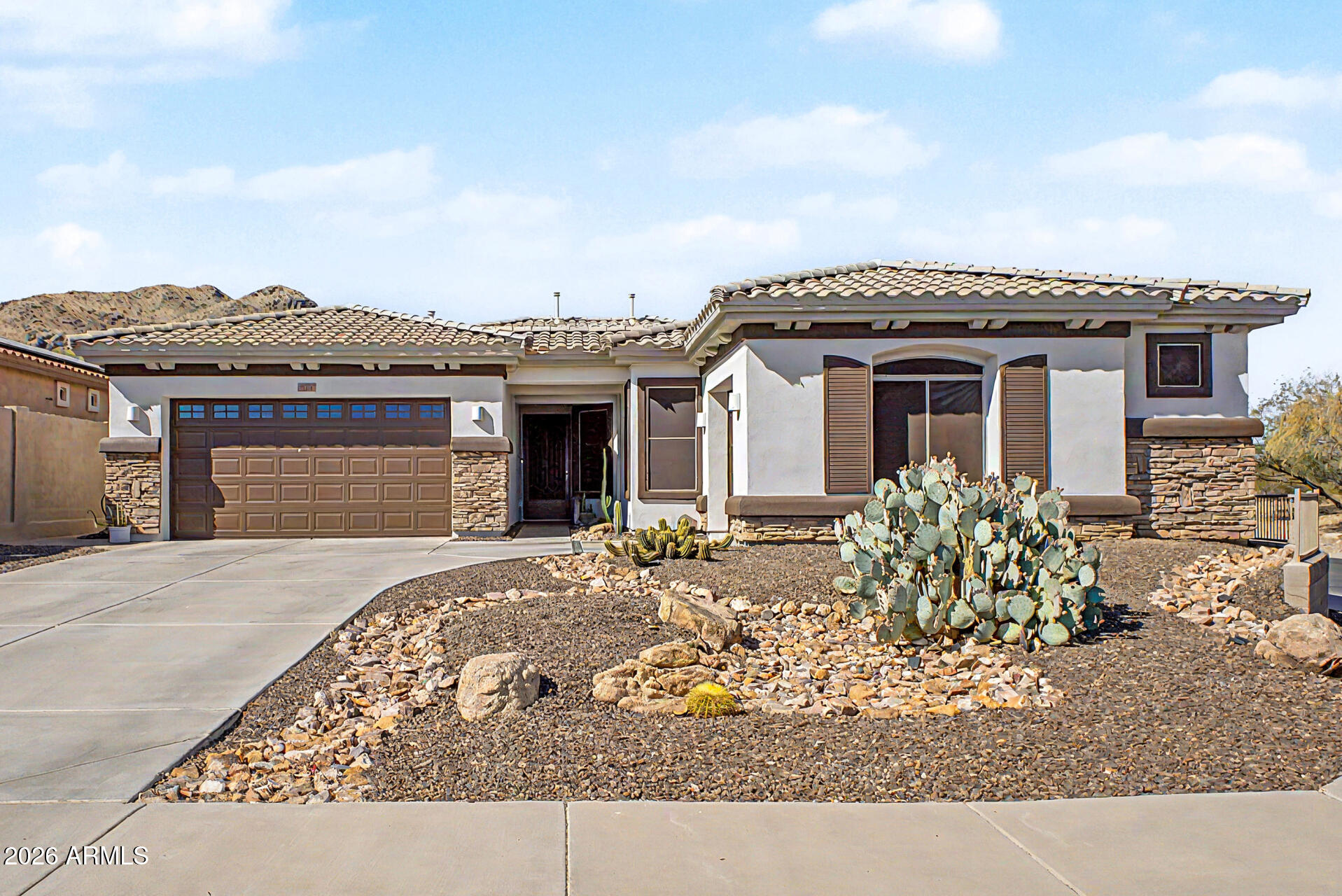 2704 W NIGHTHAWK Way, Phoenix, AZ 85045