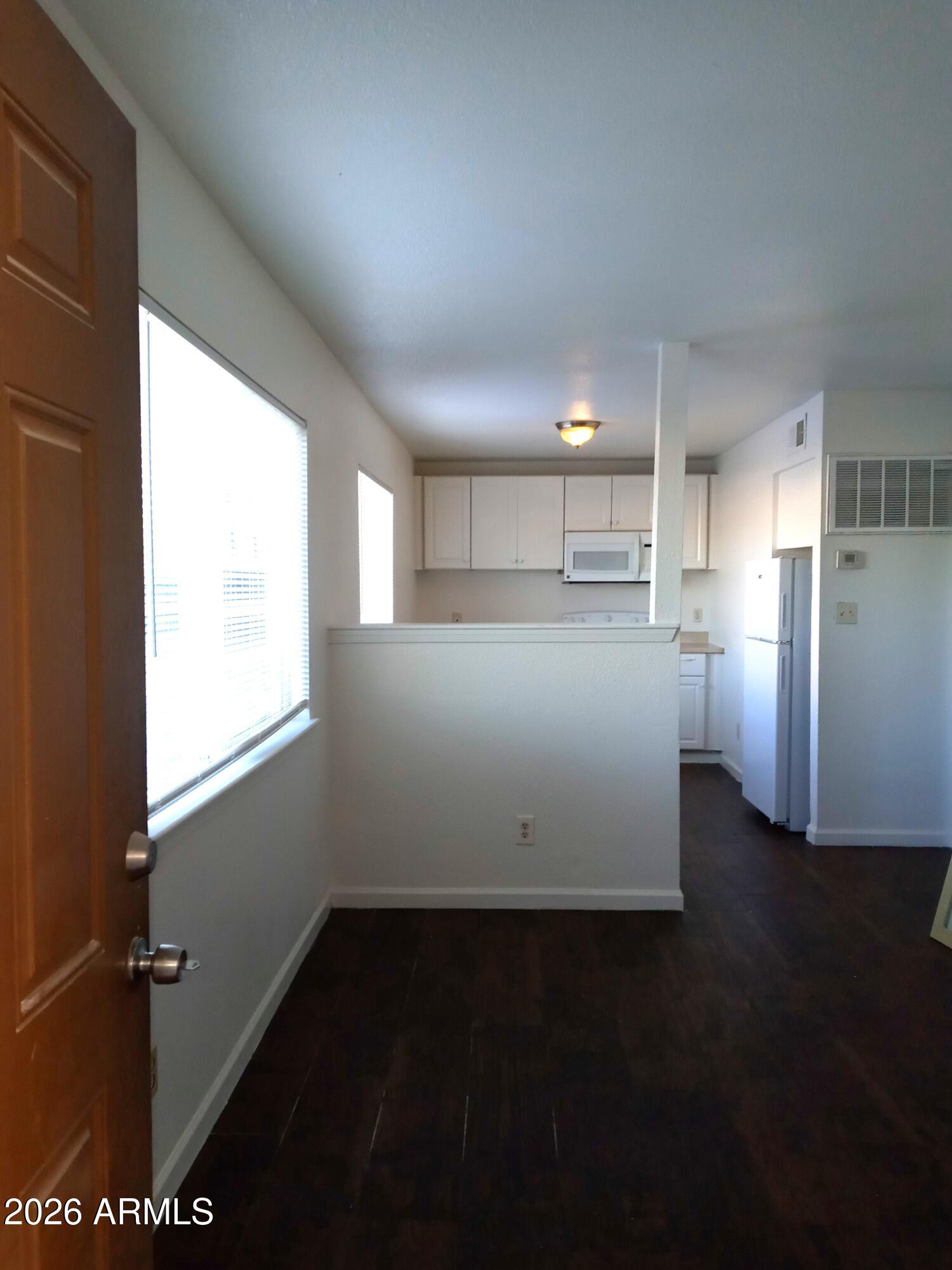 1319 W VOGEL Avenue, Phoenix, AZ 85021