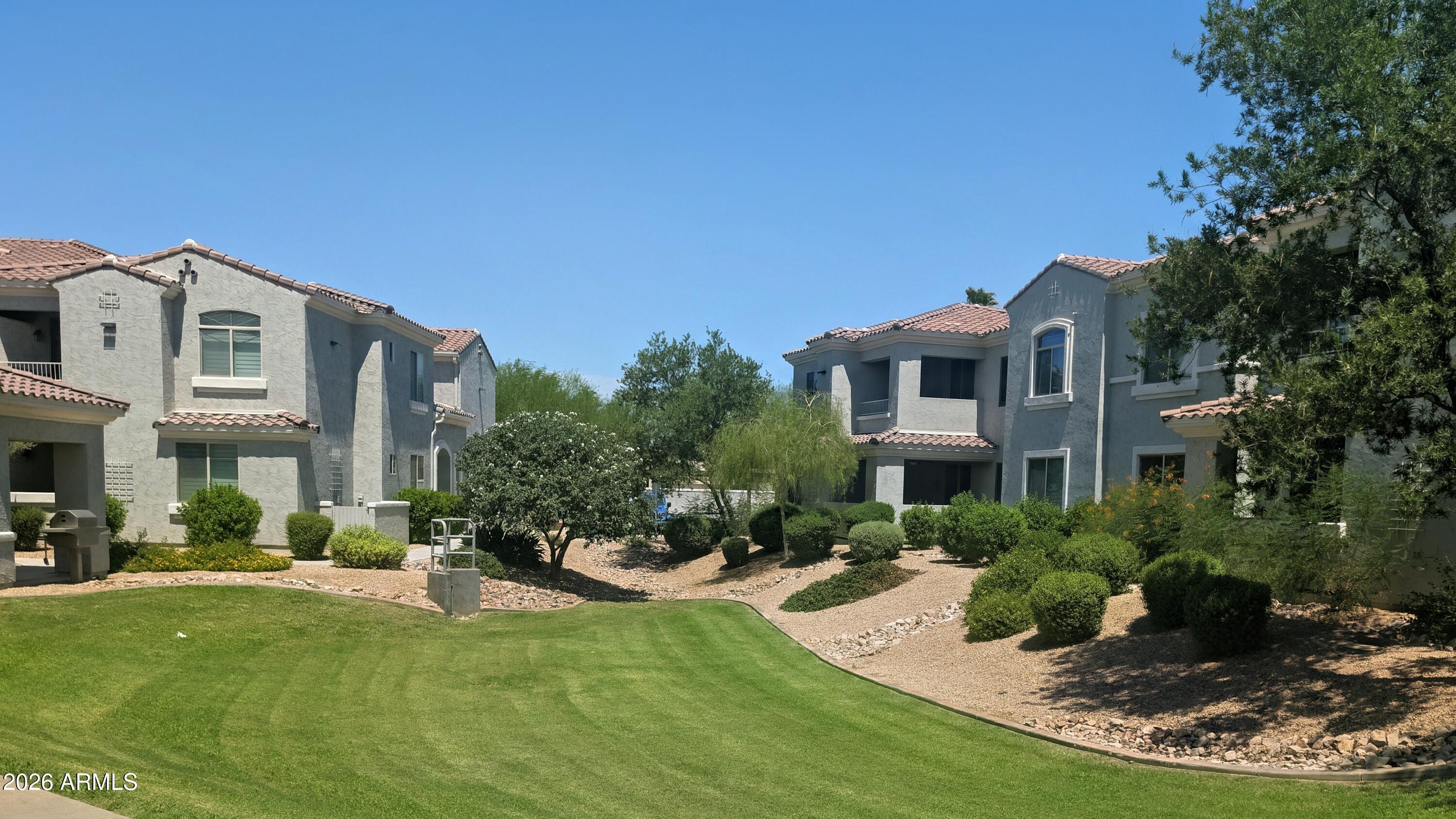 900 S CANAL Drive 206, Chandler, AZ 85225