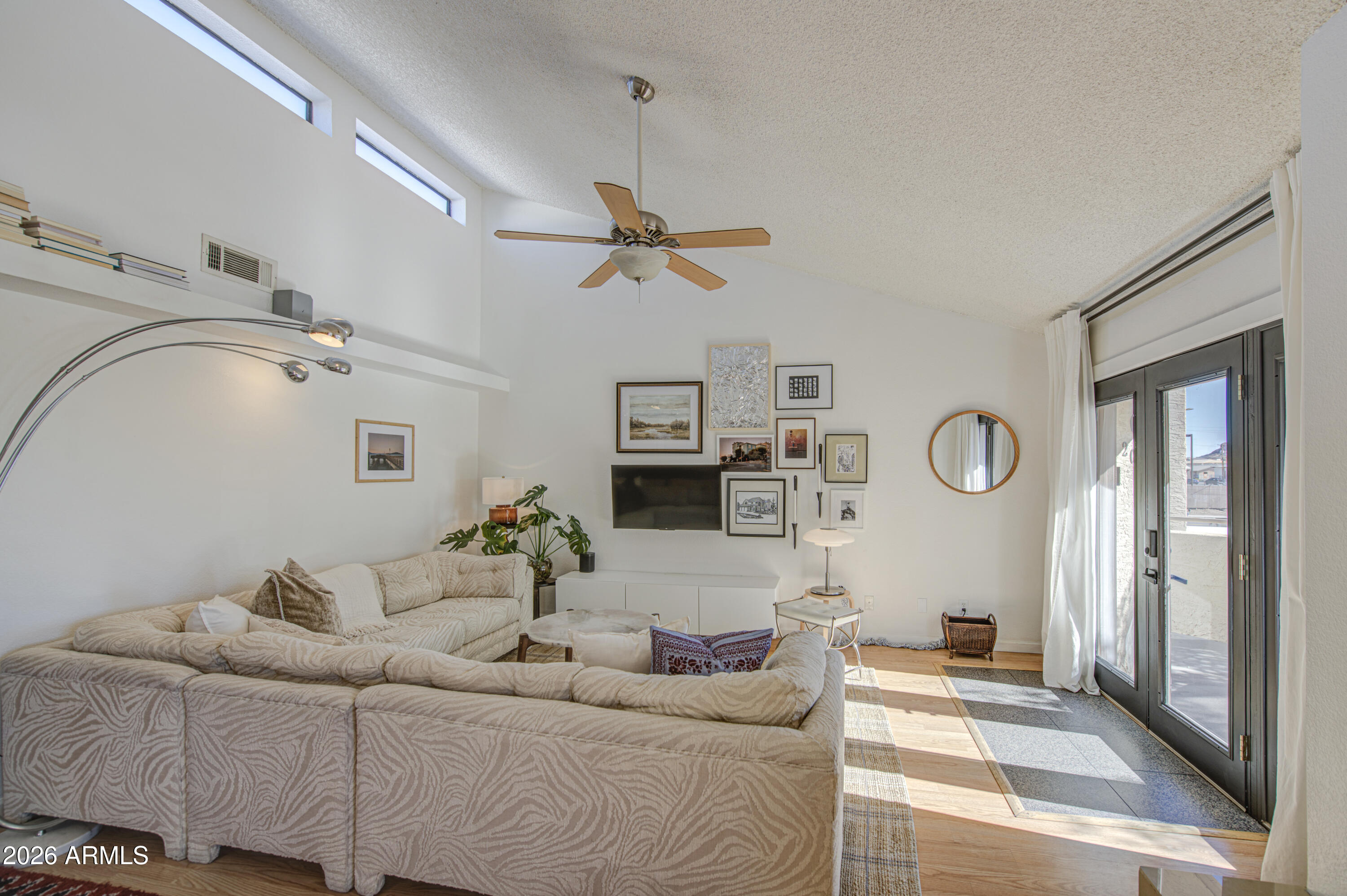 1832 N 52ND Street 205, Phoenix, AZ 85008