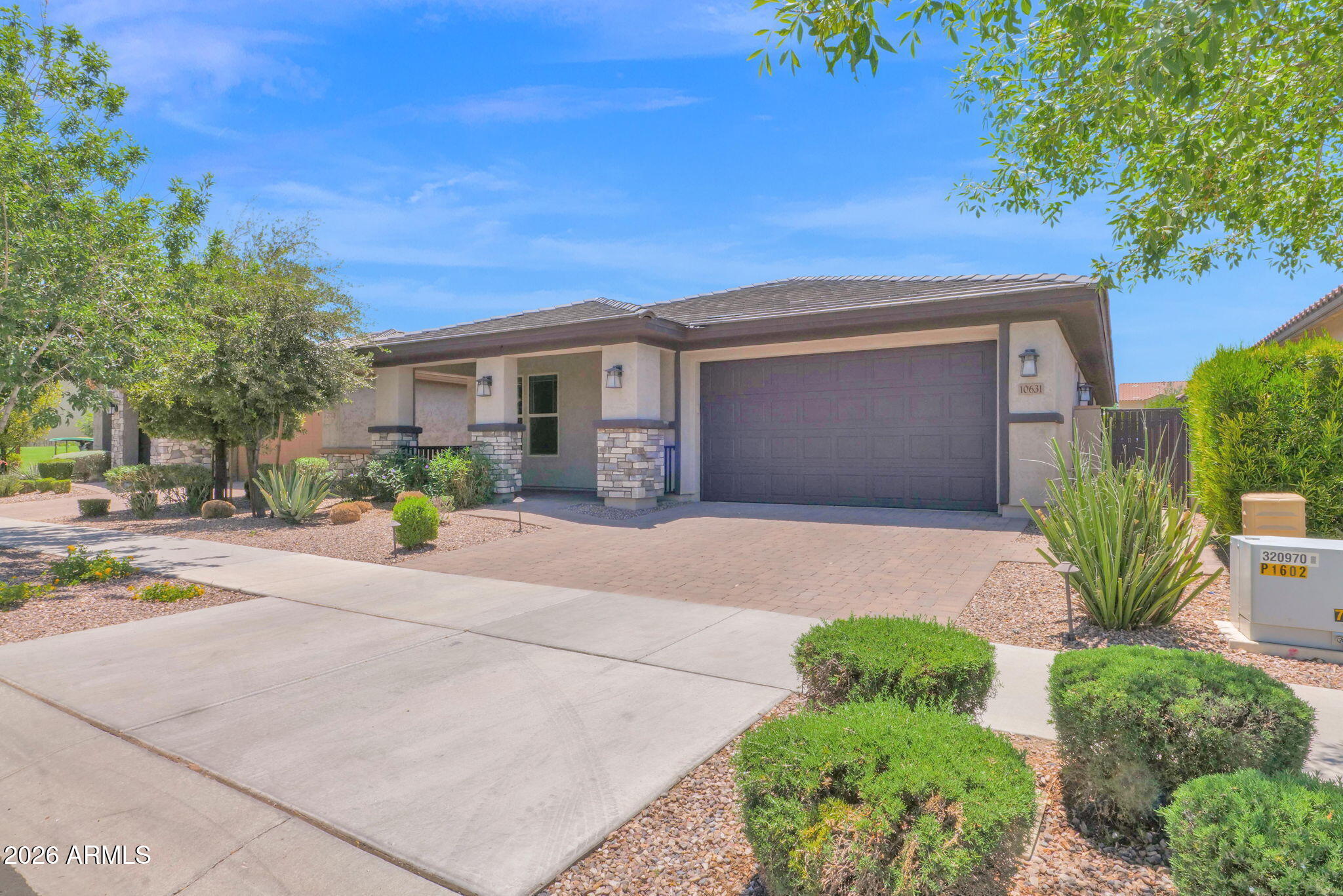 10631 E WAVELENGTH Avenue, Mesa, AZ 85212