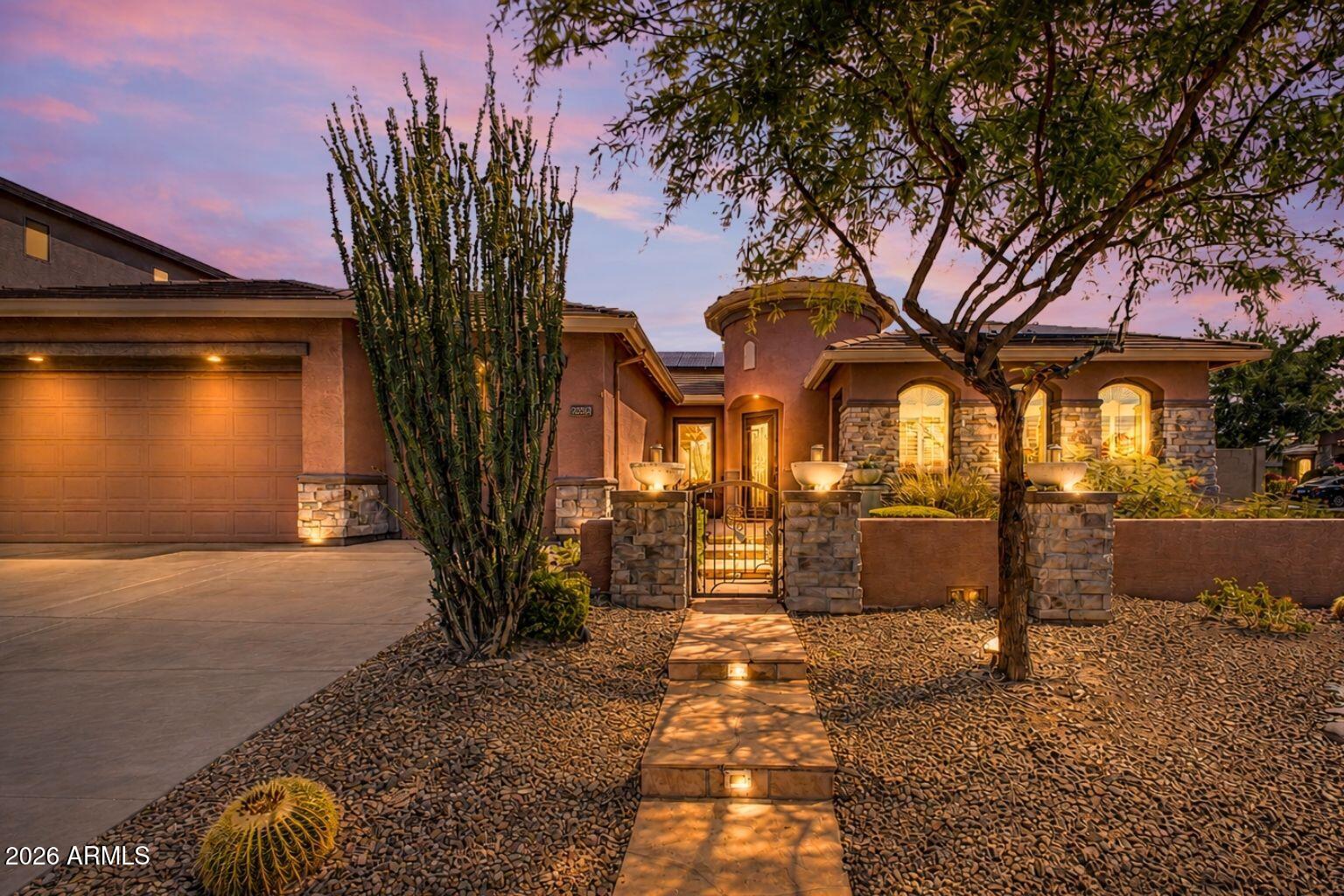 2026 W HIDDEN TREASURE Way, Anthem, AZ 85086